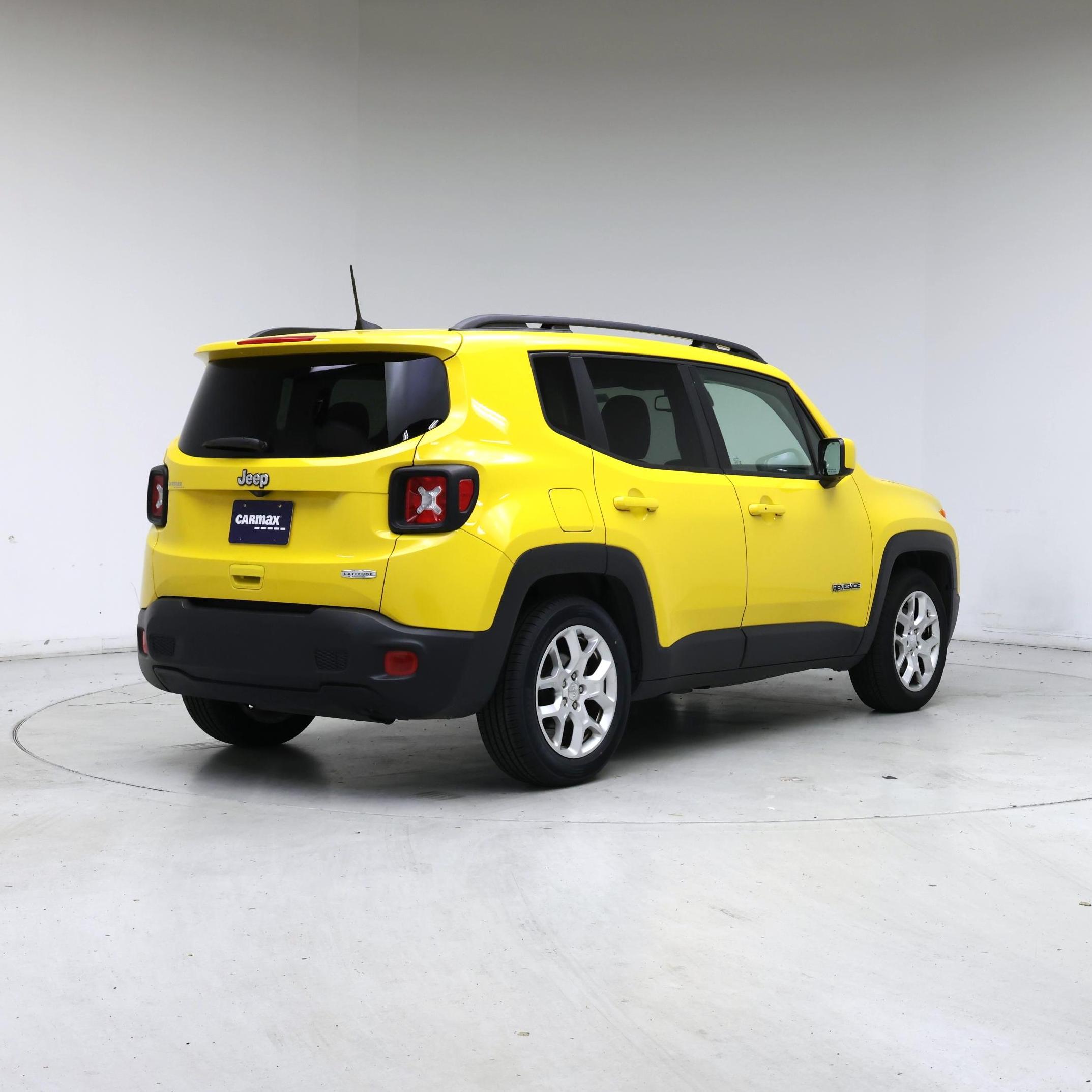 Thumbnail: 2018 Jeep Renegade - 8