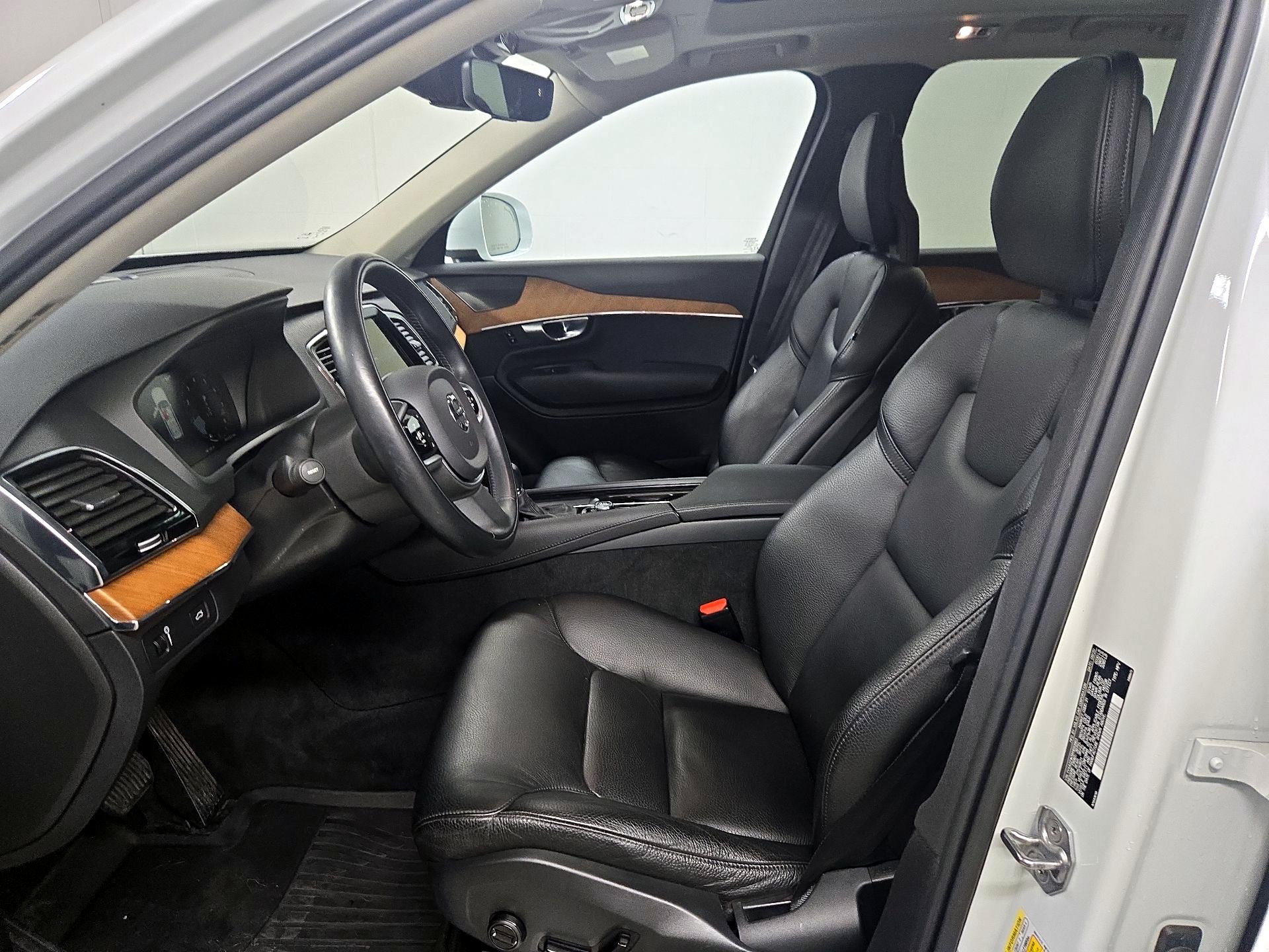 Thumbnail: 2021 Volvo XC90 - 11
