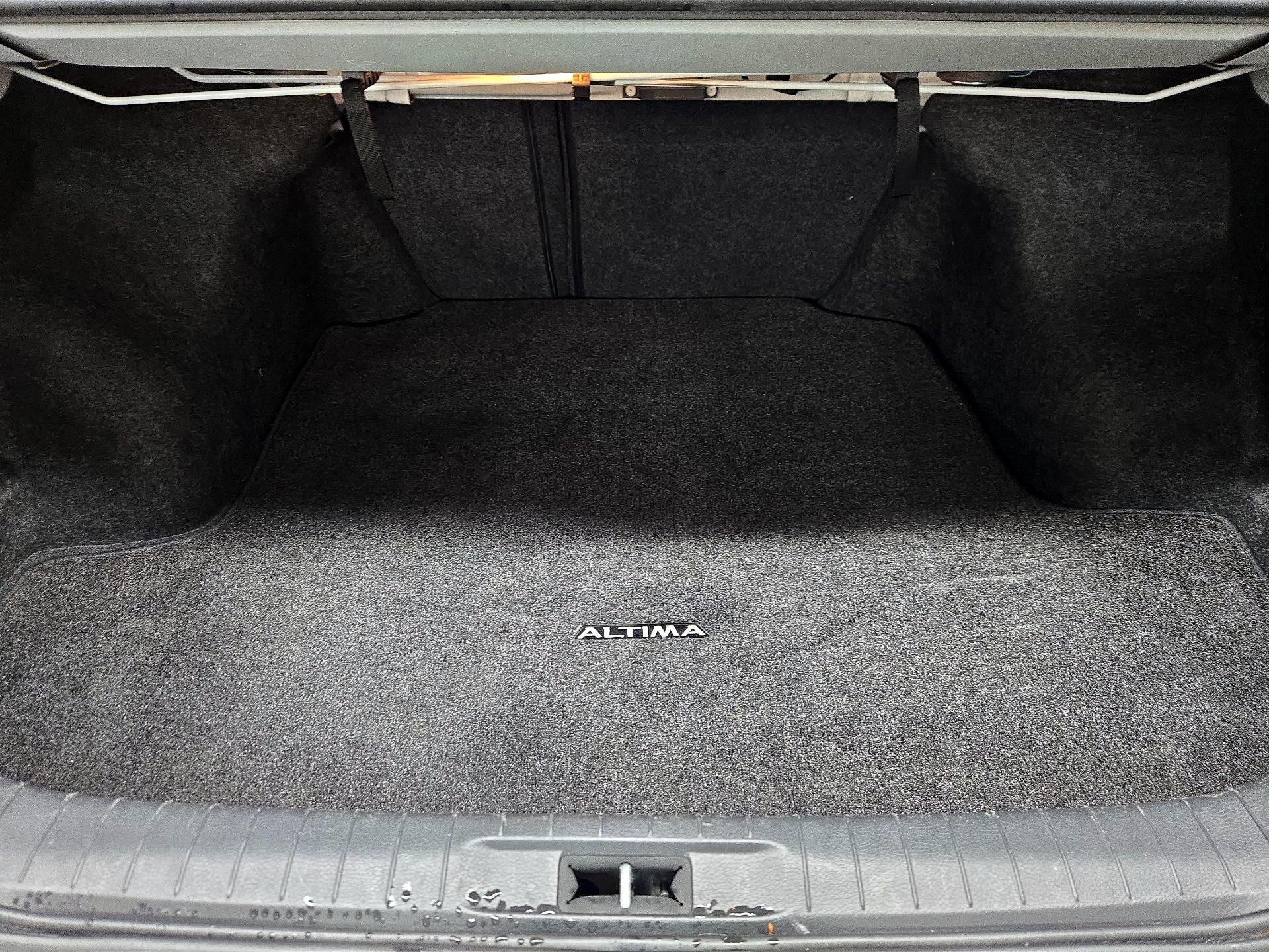 Thumbnail: 2016 Nissan Altima - 20