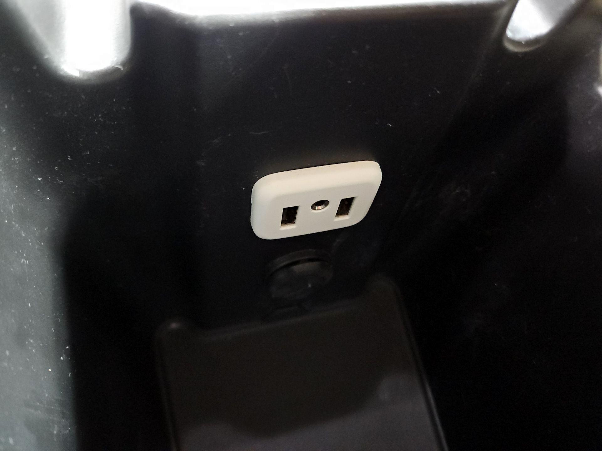 Thumbnail: 2017 Buick Envision - 18