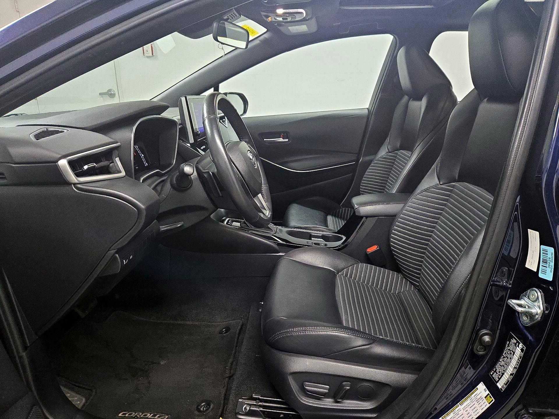 Thumbnail: 2023 Toyota Corolla - 11