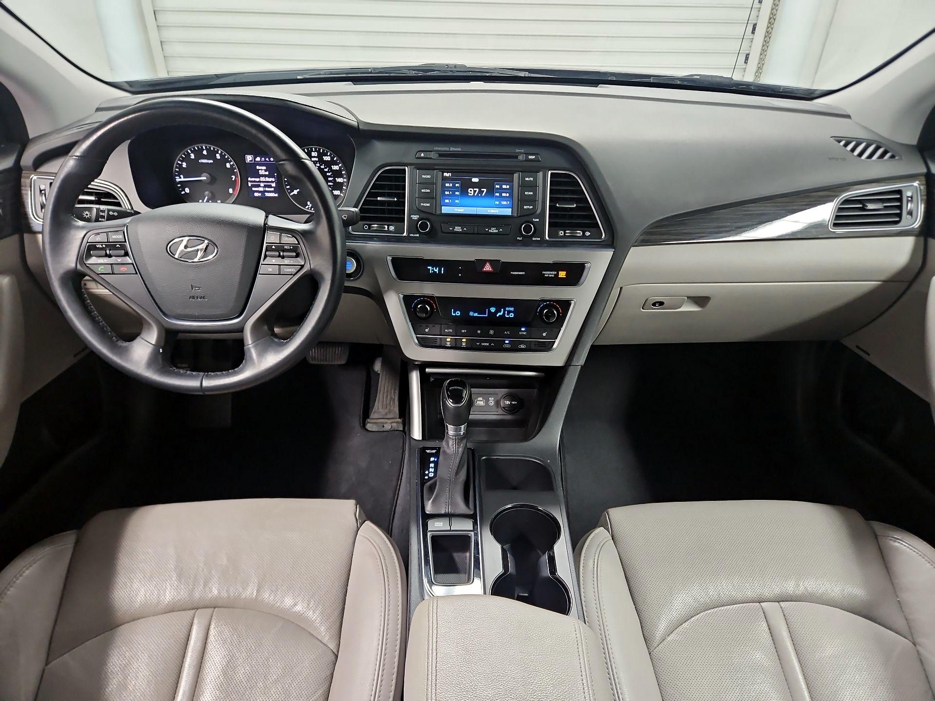 Thumbnail: 2015 Hyundai Sonata - 9