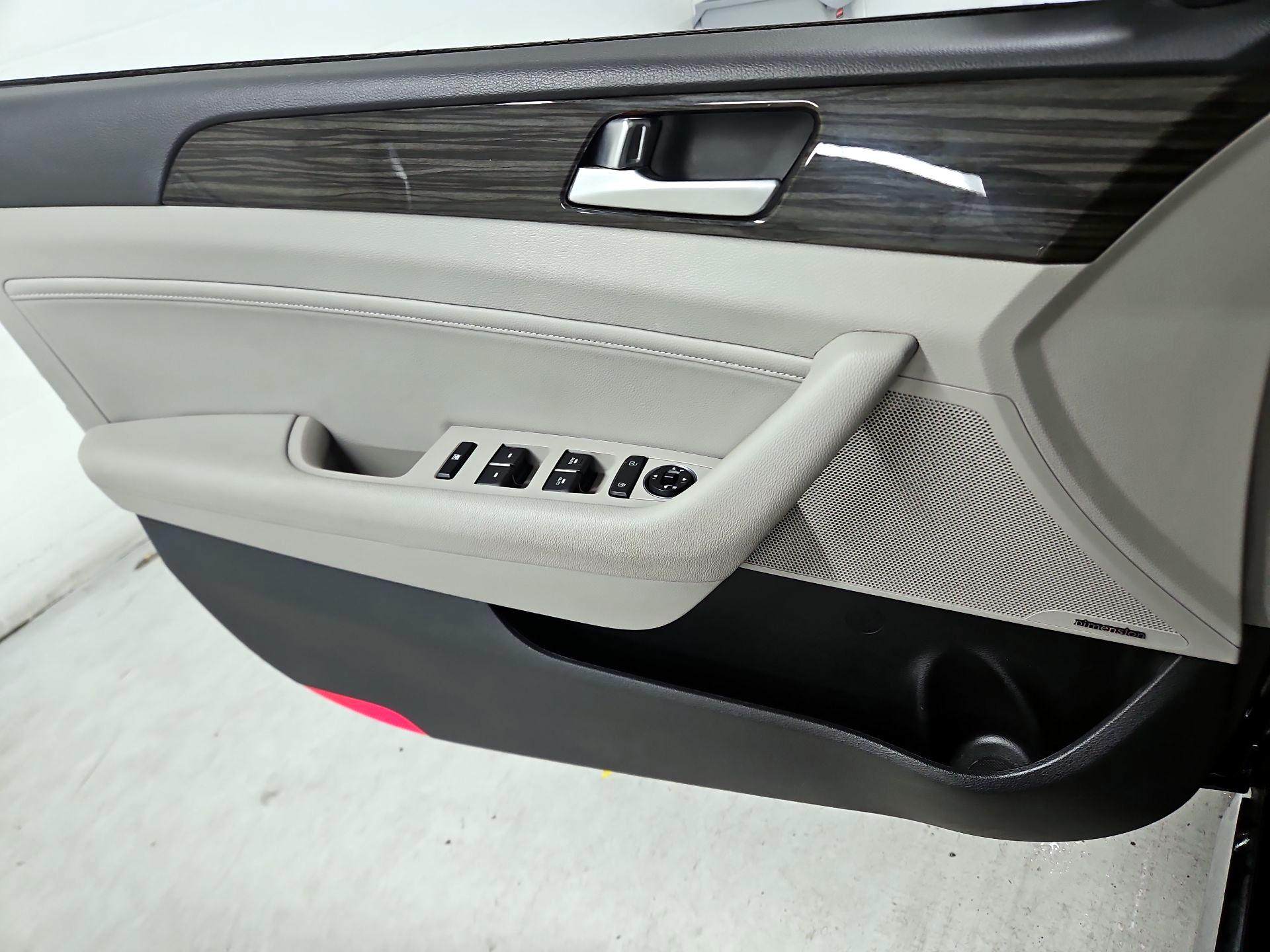 Thumbnail: 2015 Hyundai Sonata - 12