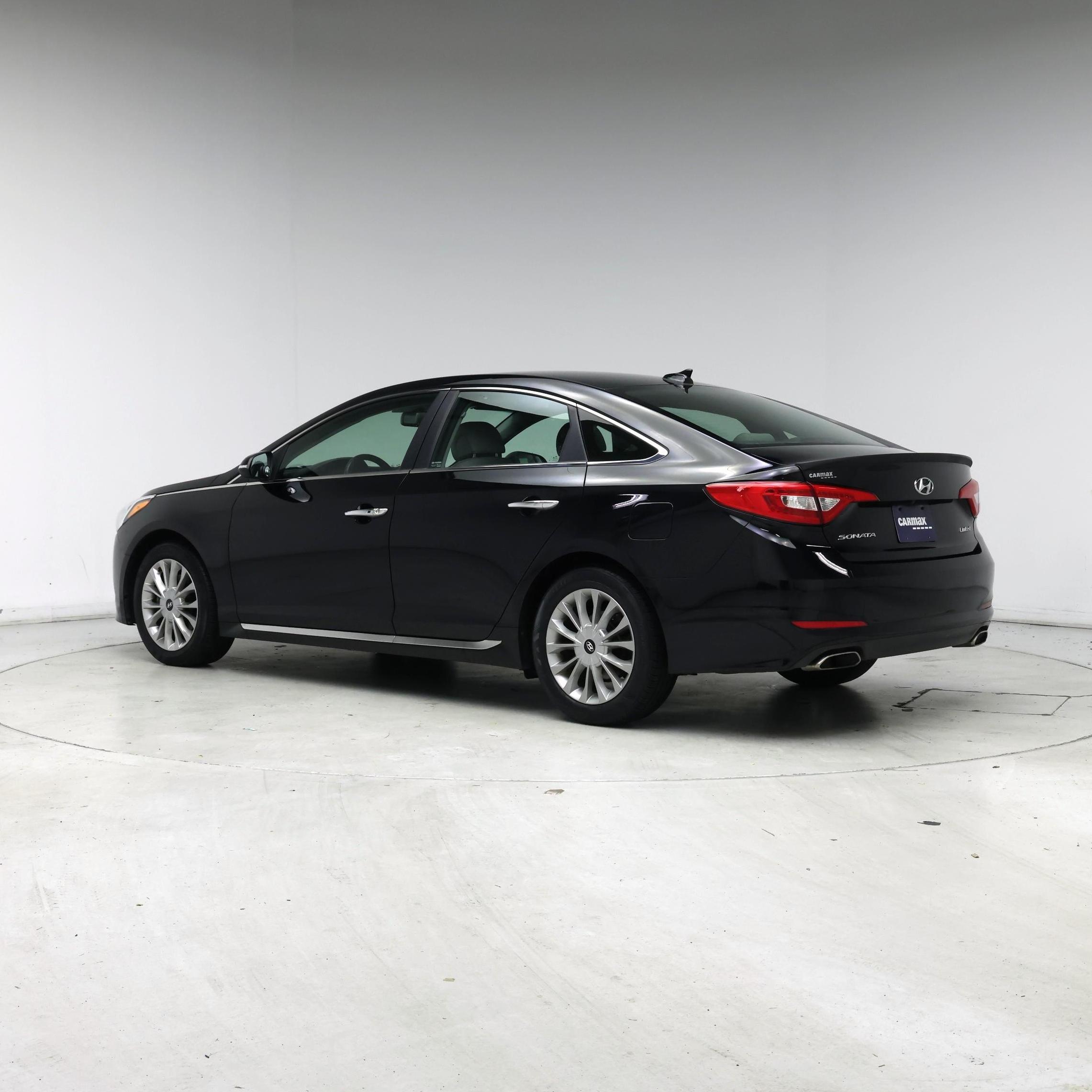 Thumbnail: 2015 Hyundai Sonata - 2