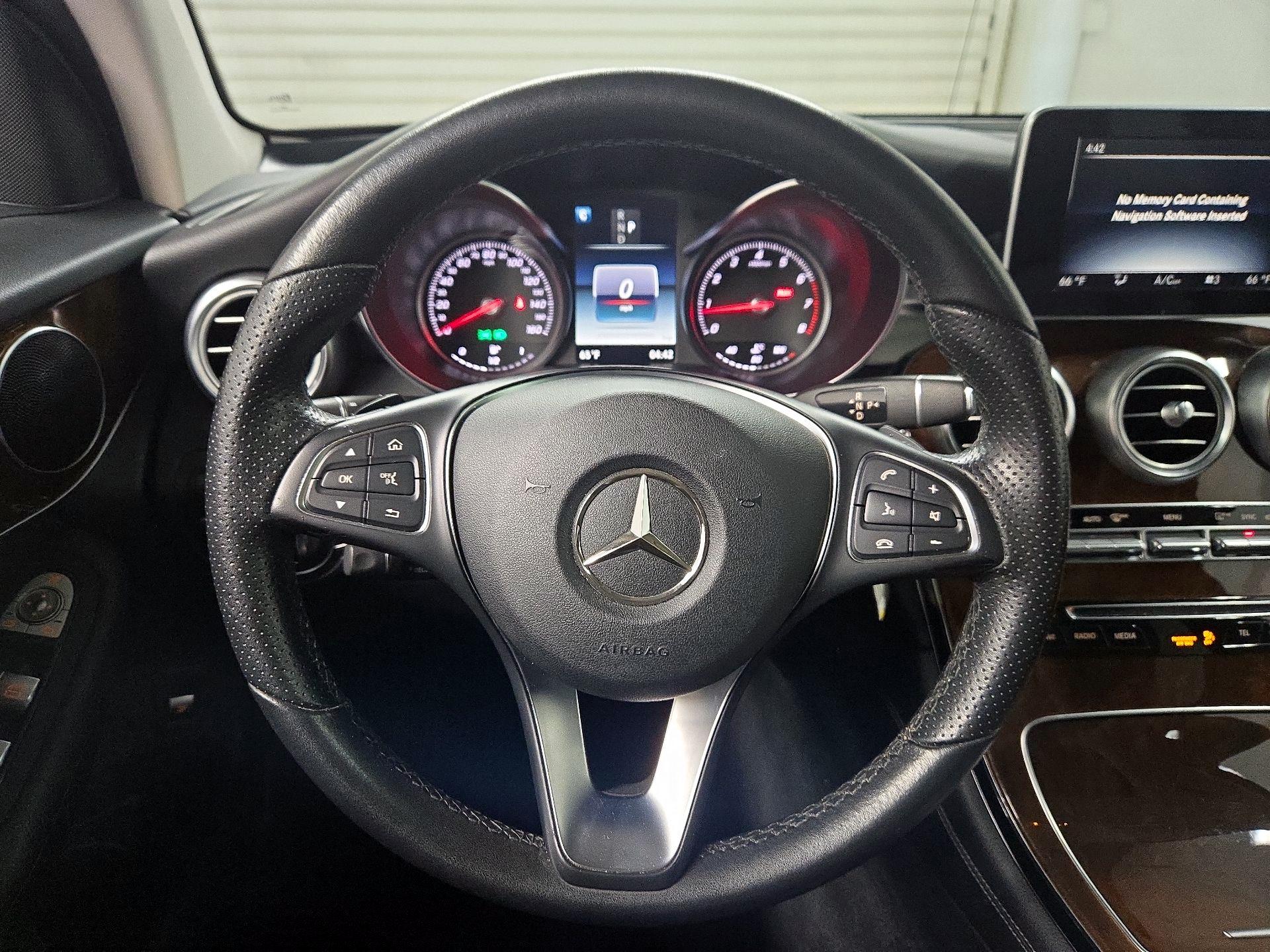 Thumbnail: 2017 Mercedes-Benz GLC - 10