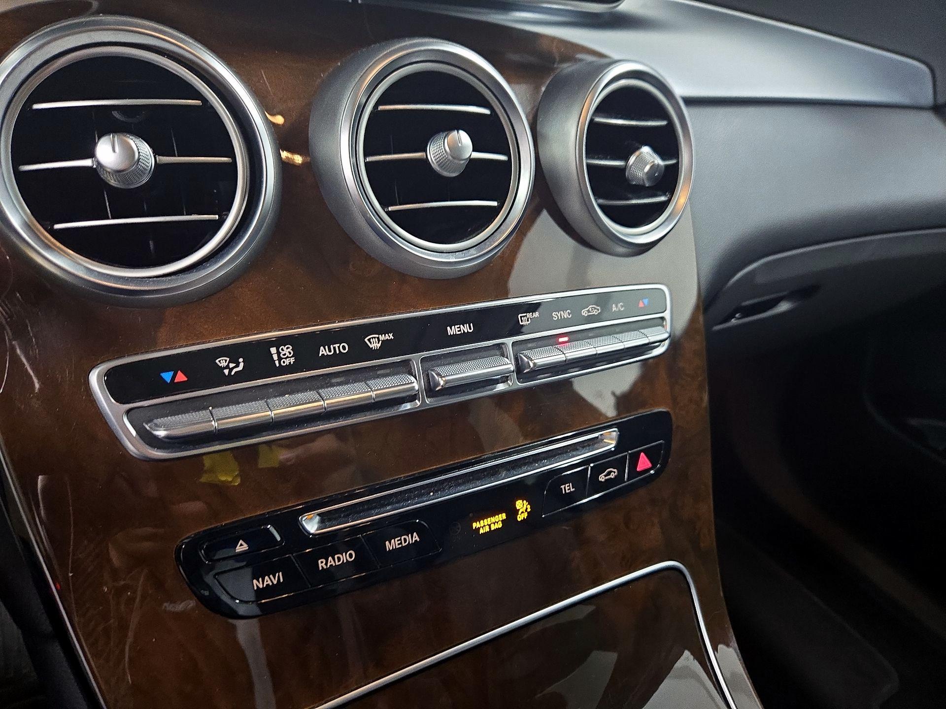 Thumbnail: 2017 Mercedes-Benz GLC - 16