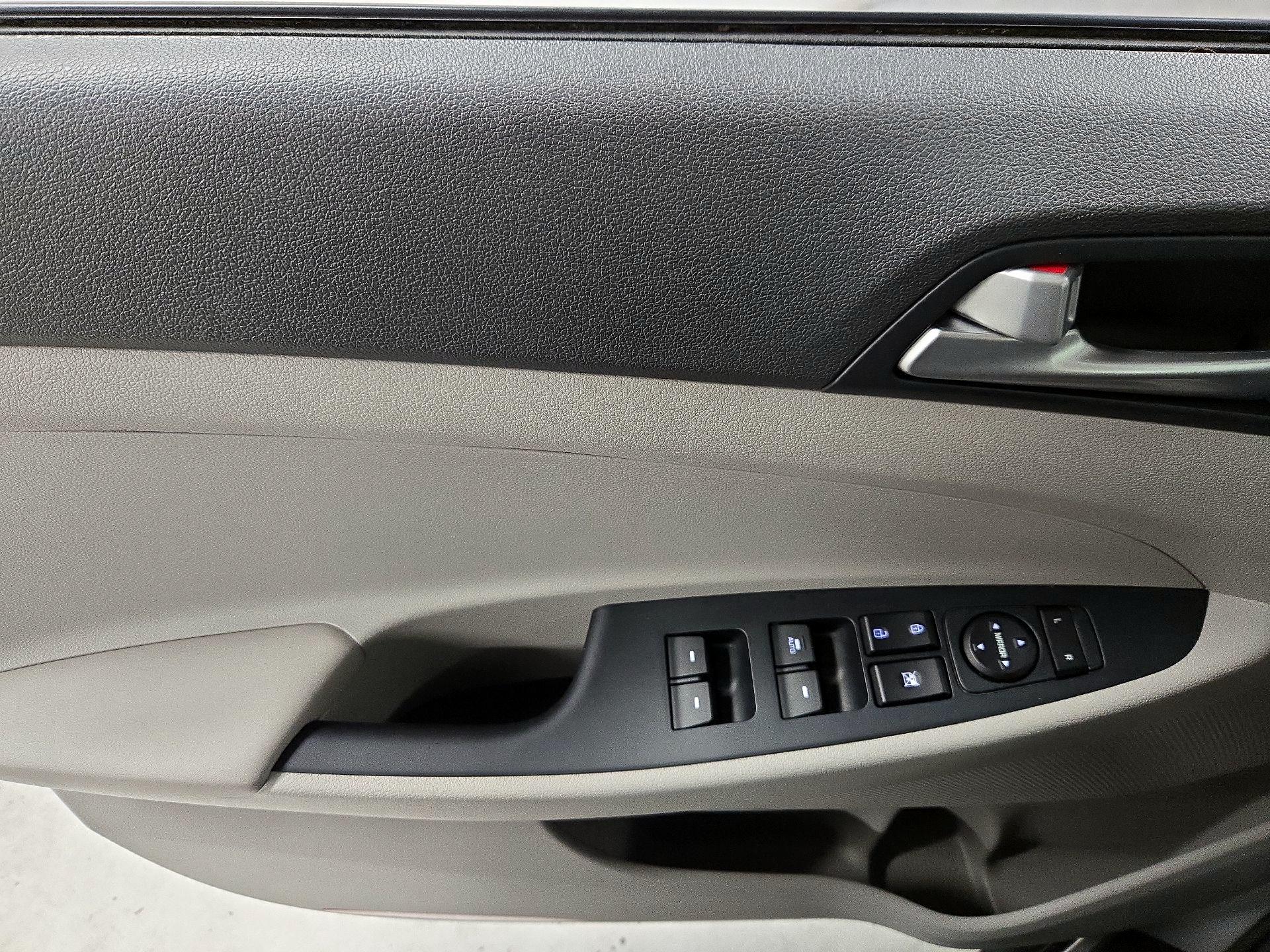 Thumbnail: 2020 Hyundai Tucson - 12