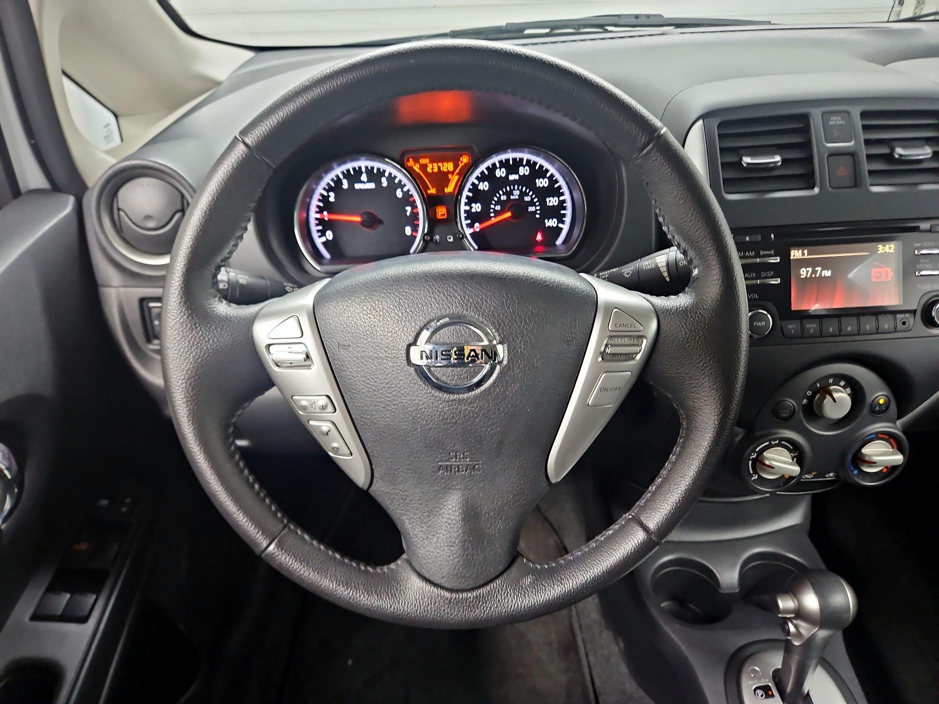Thumbnail: 2014 Nissan Versa Note - 10