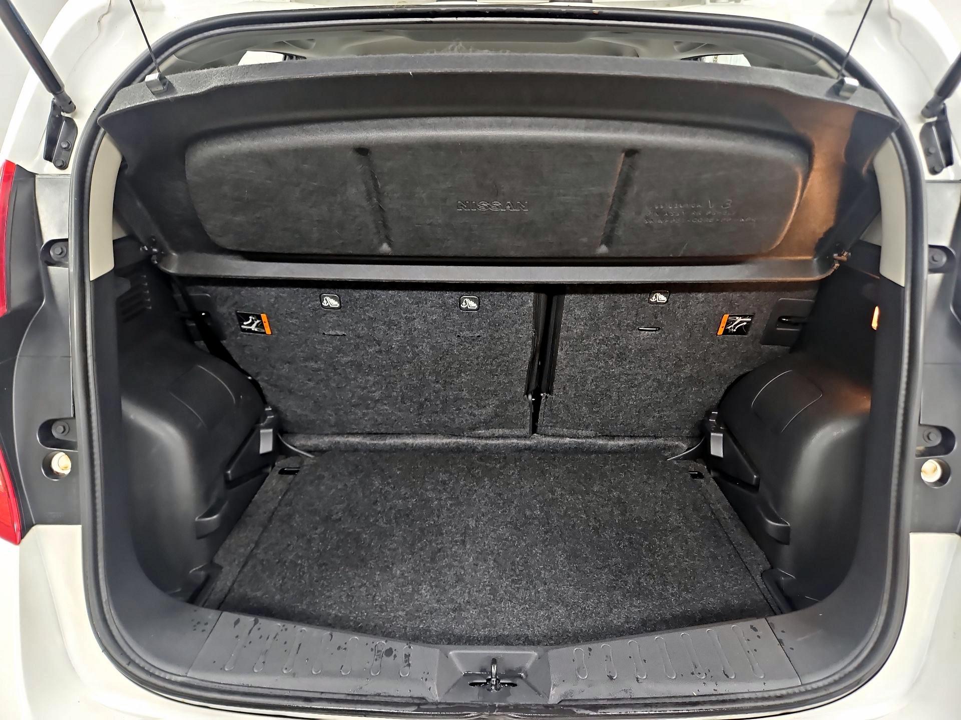 Thumbnail: 2014 Nissan Versa Note - 20