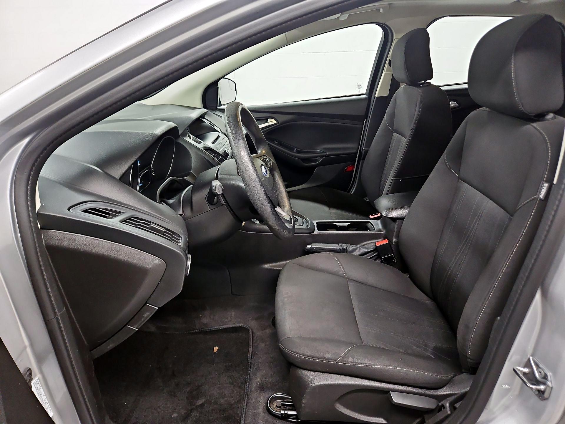 Thumbnail: 2016 Ford Focus - 11