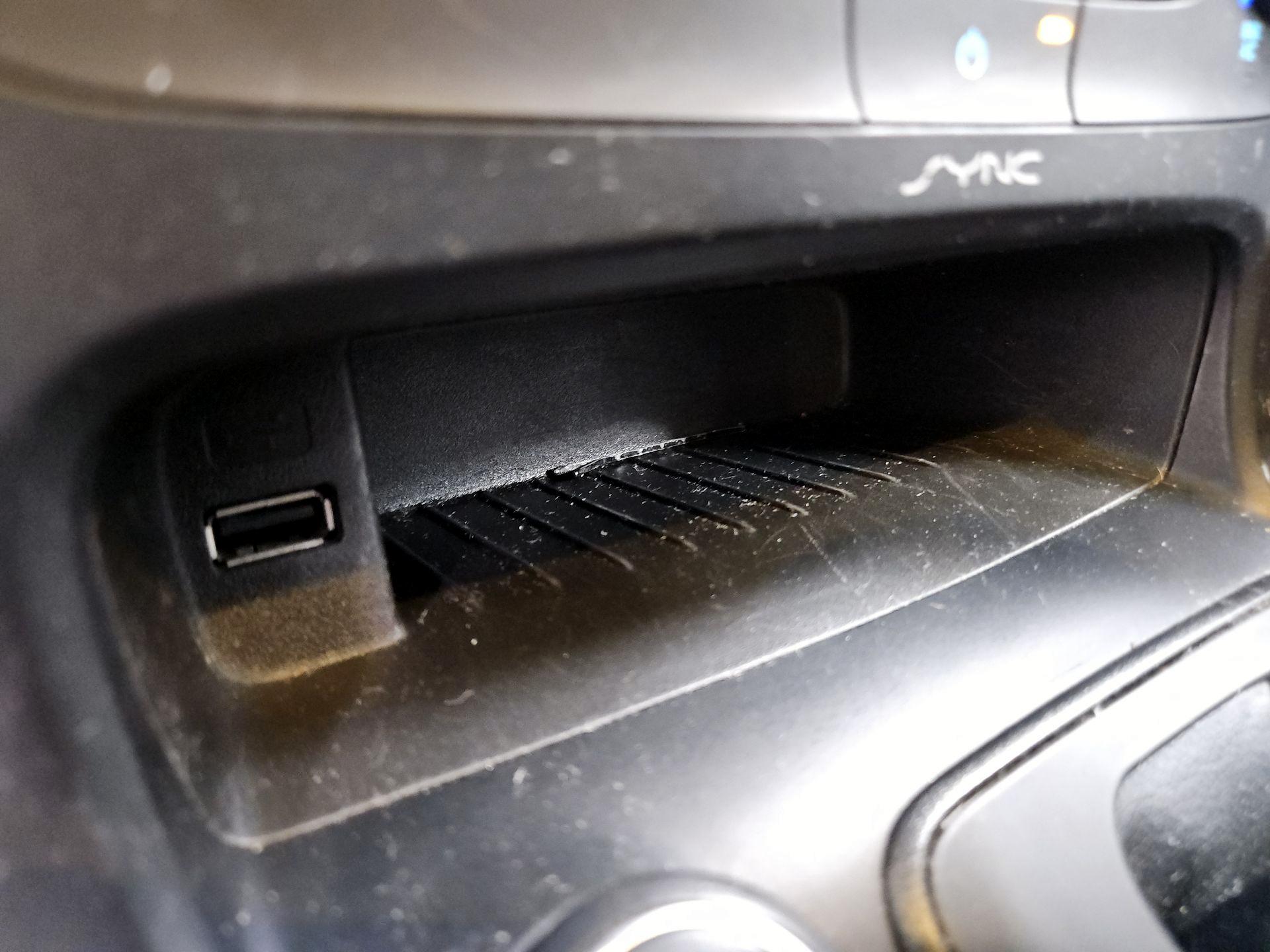 Thumbnail: 2016 Ford Focus - 18