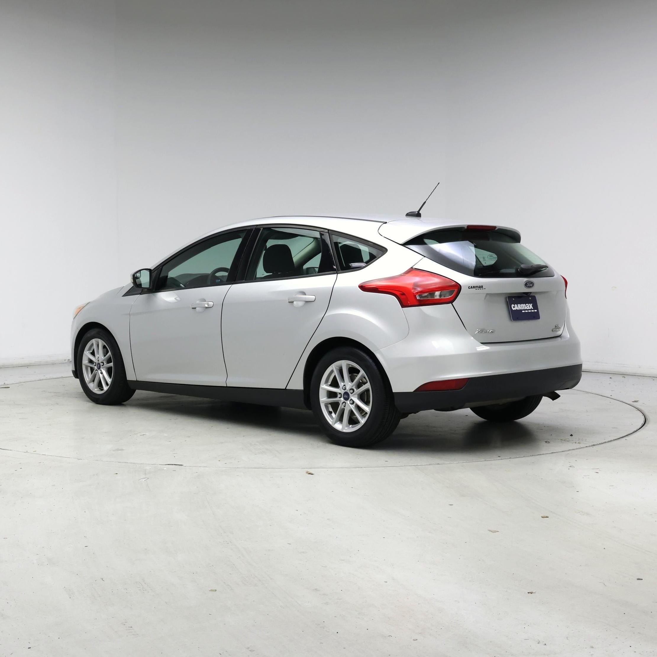 Thumbnail: 2016 Ford Focus - 2