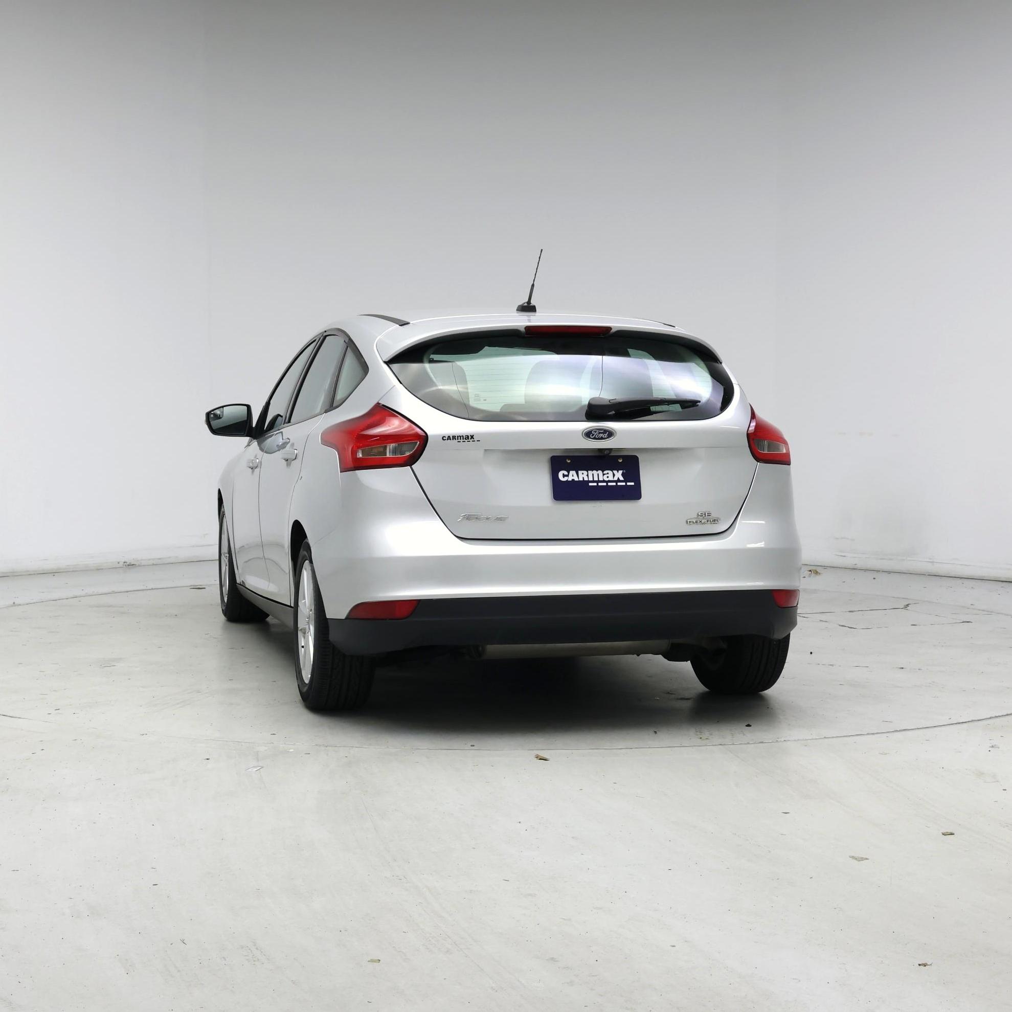 Thumbnail: 2016 Ford Focus - 6