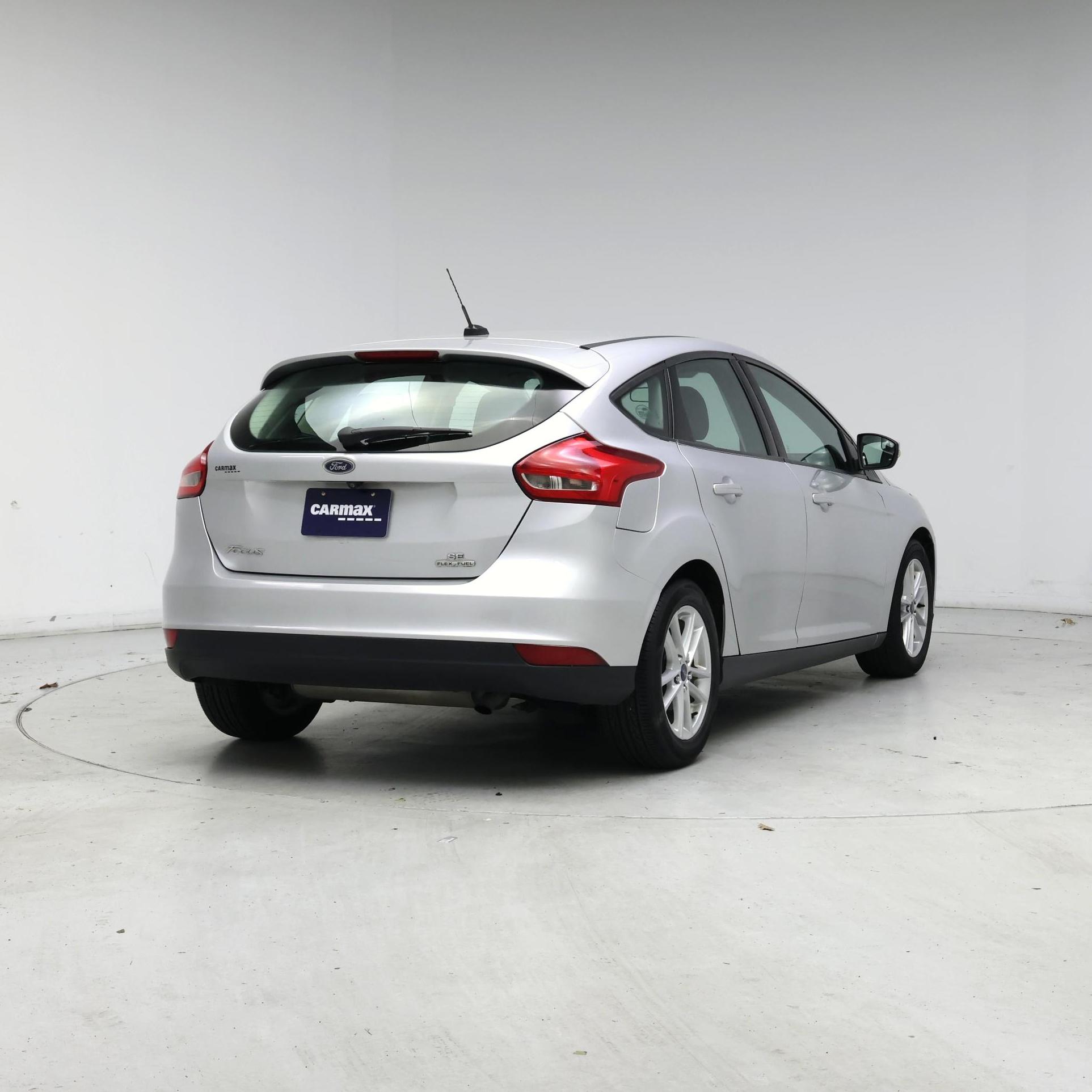 Thumbnail: 2016 Ford Focus - 8