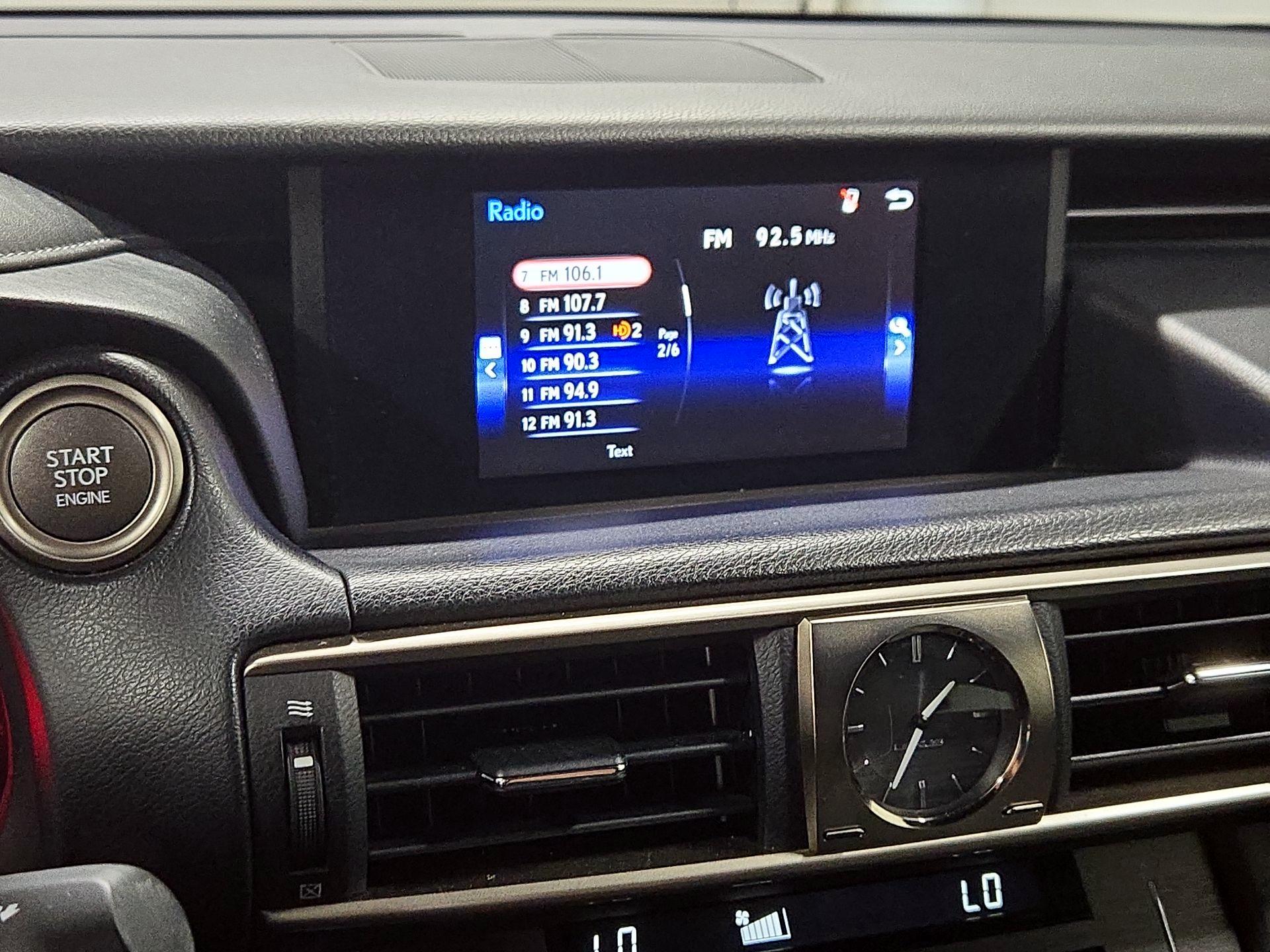 Thumbnail: 2019 Lexus IS - 15