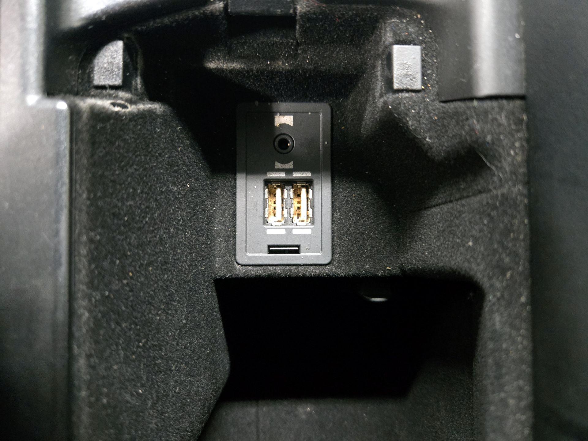 Thumbnail: 2019 Lexus IS - 18