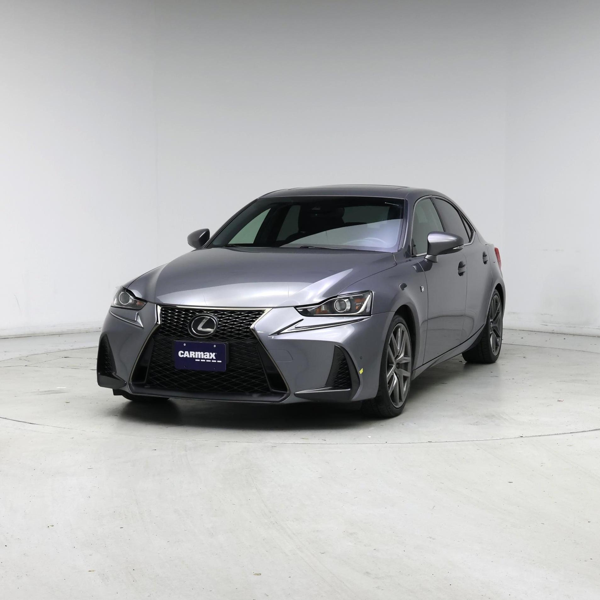 Thumbnail: 2019 Lexus IS - 4