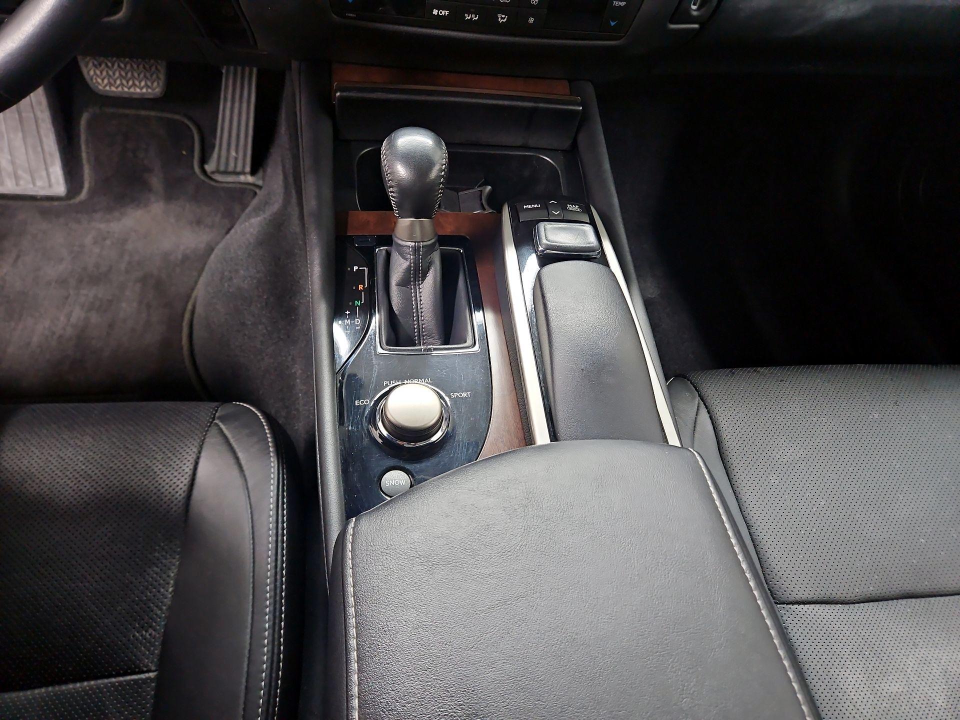 Thumbnail: 2015 Lexus GS - 18