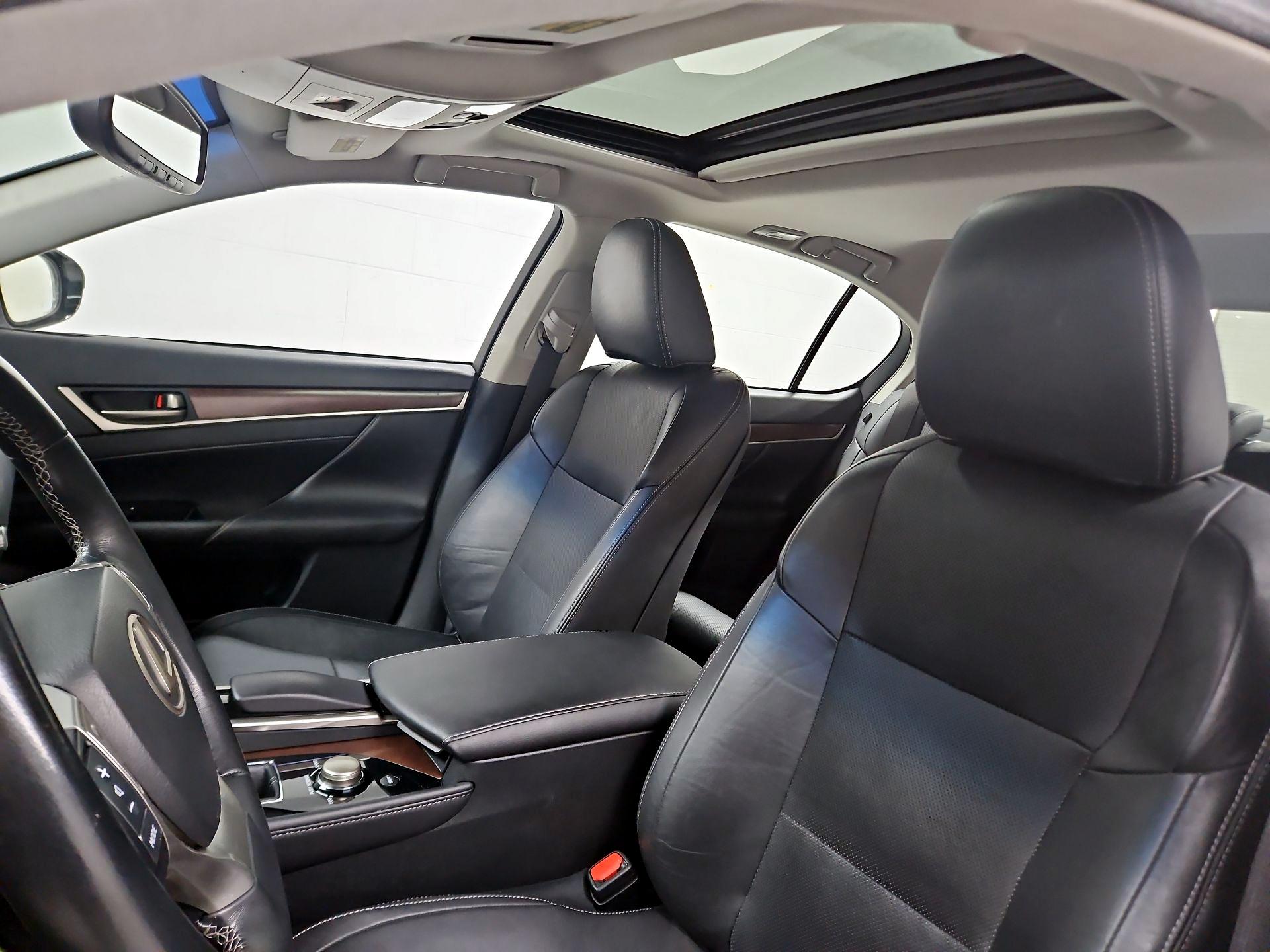 Thumbnail: 2015 Lexus GS - 20