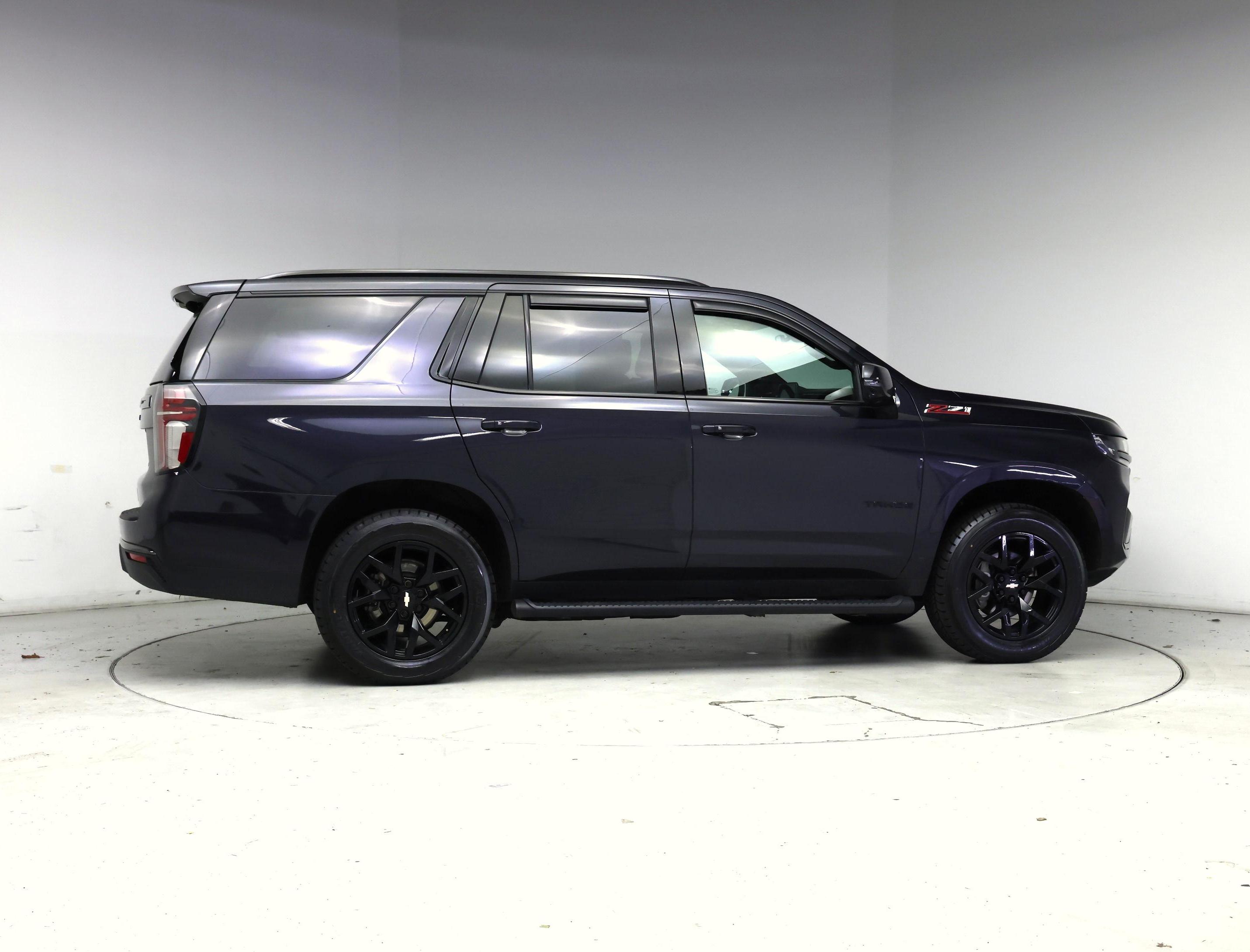 Thumbnail: 2022 Chevrolet Tahoe - 7