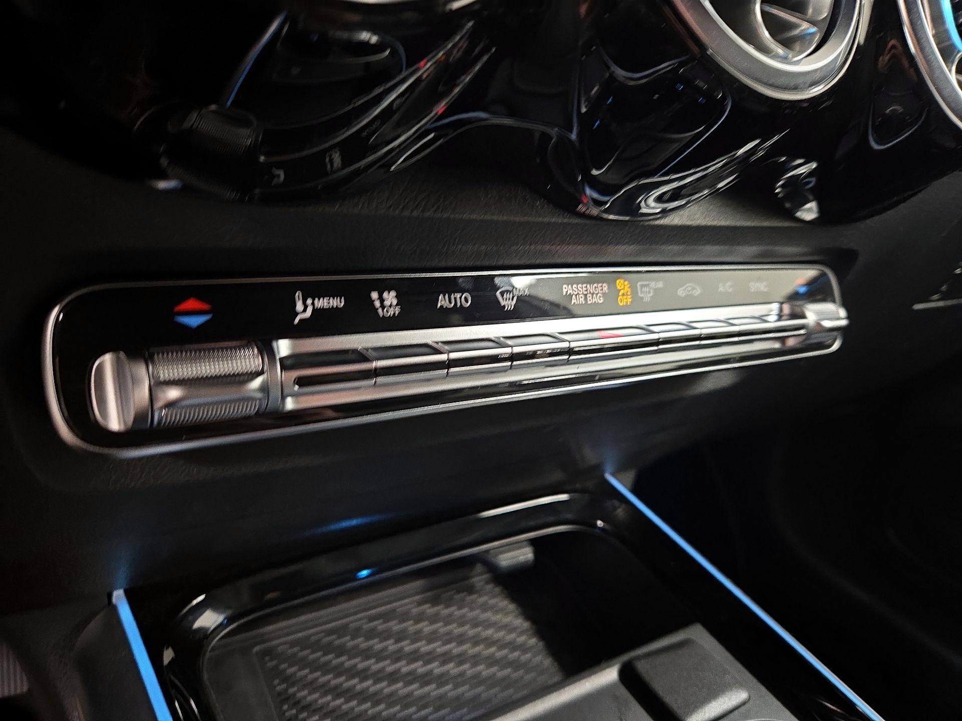 Thumbnail: 2025 Mercedes-Benz GLB - 16