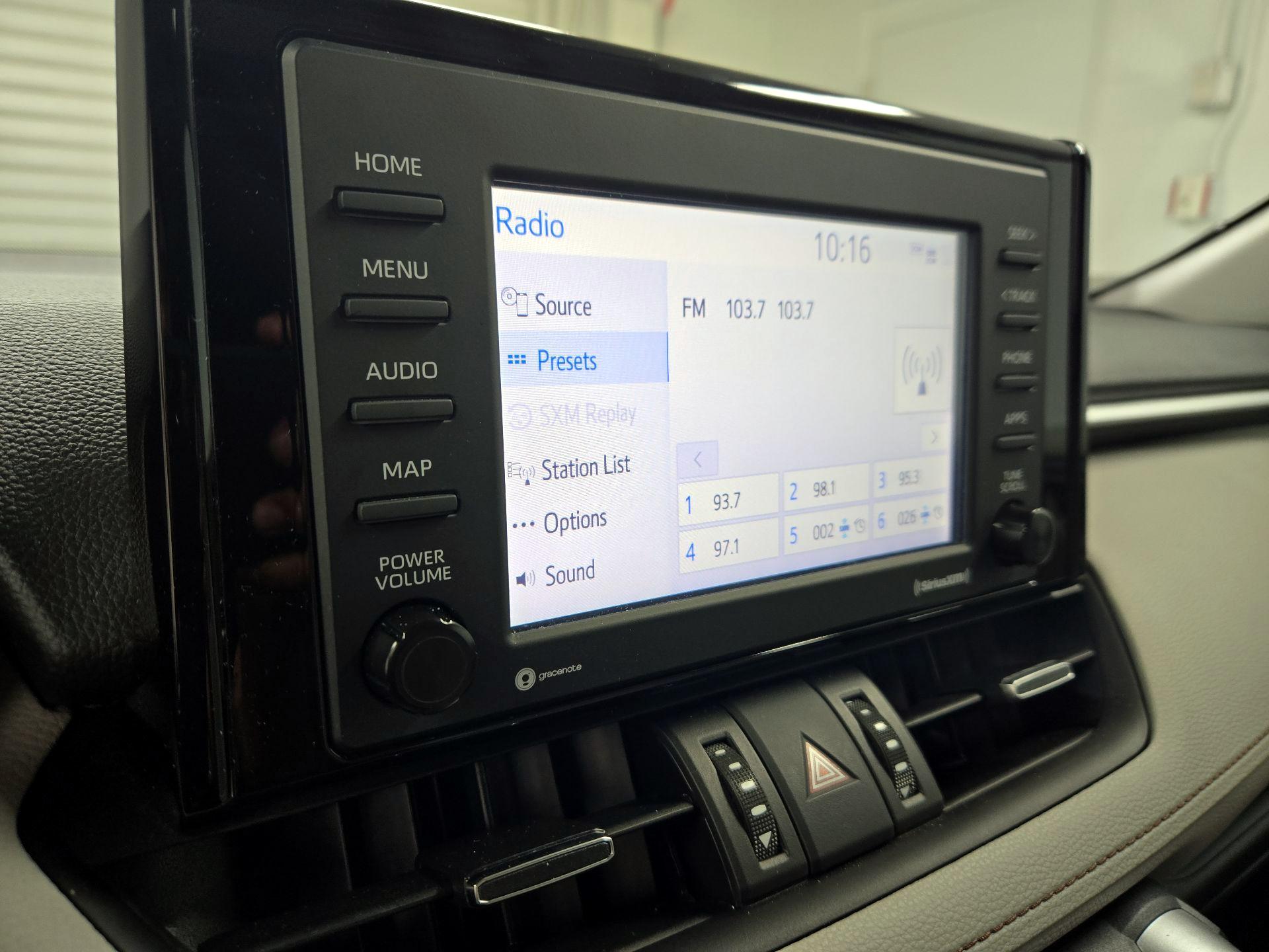 Thumbnail: 2022 Toyota RAV4 - 15