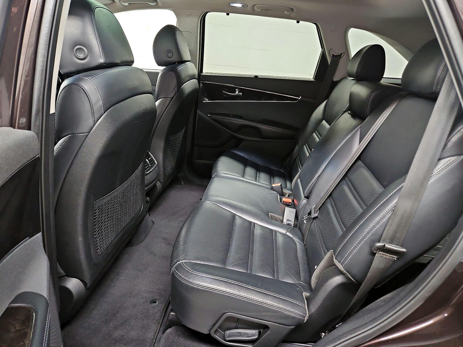 Thumbnail: 2018 Kia Sorento - 20