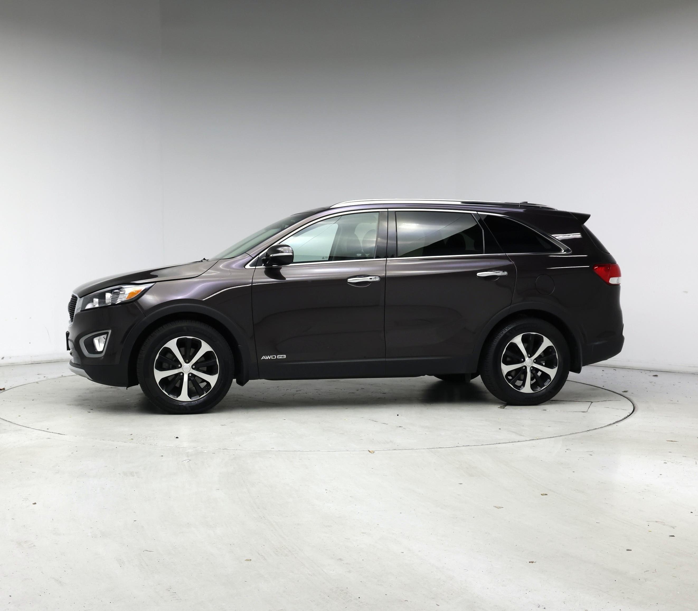 Thumbnail: 2018 Kia Sorento - 3