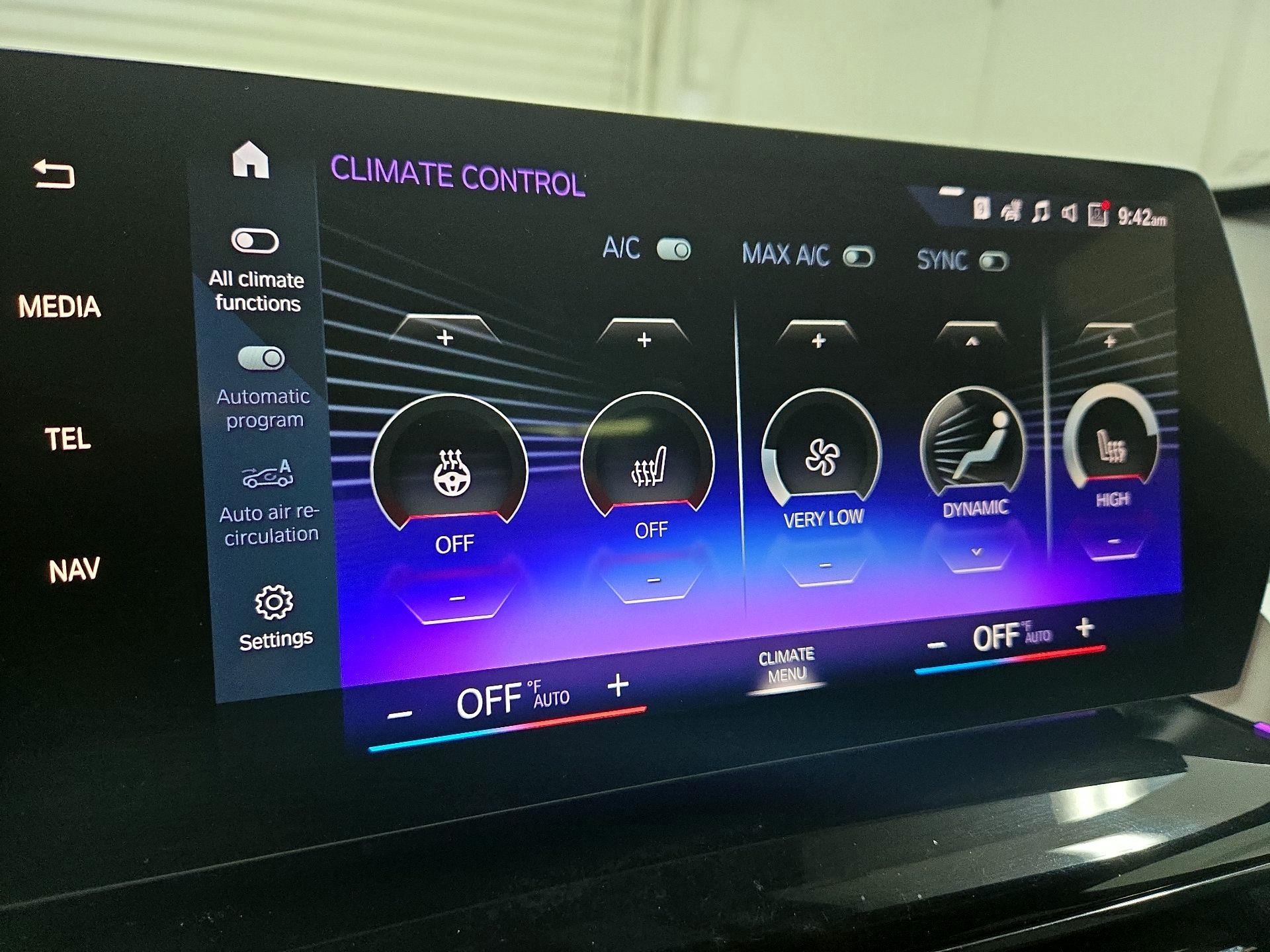 Thumbnail: 2023 BMW X1 - 17