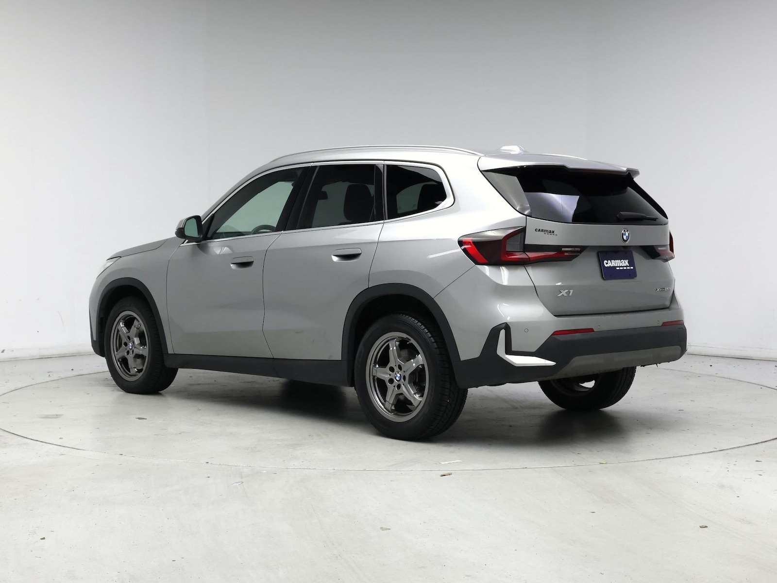 2023 BMW X1 28i - Photo 3