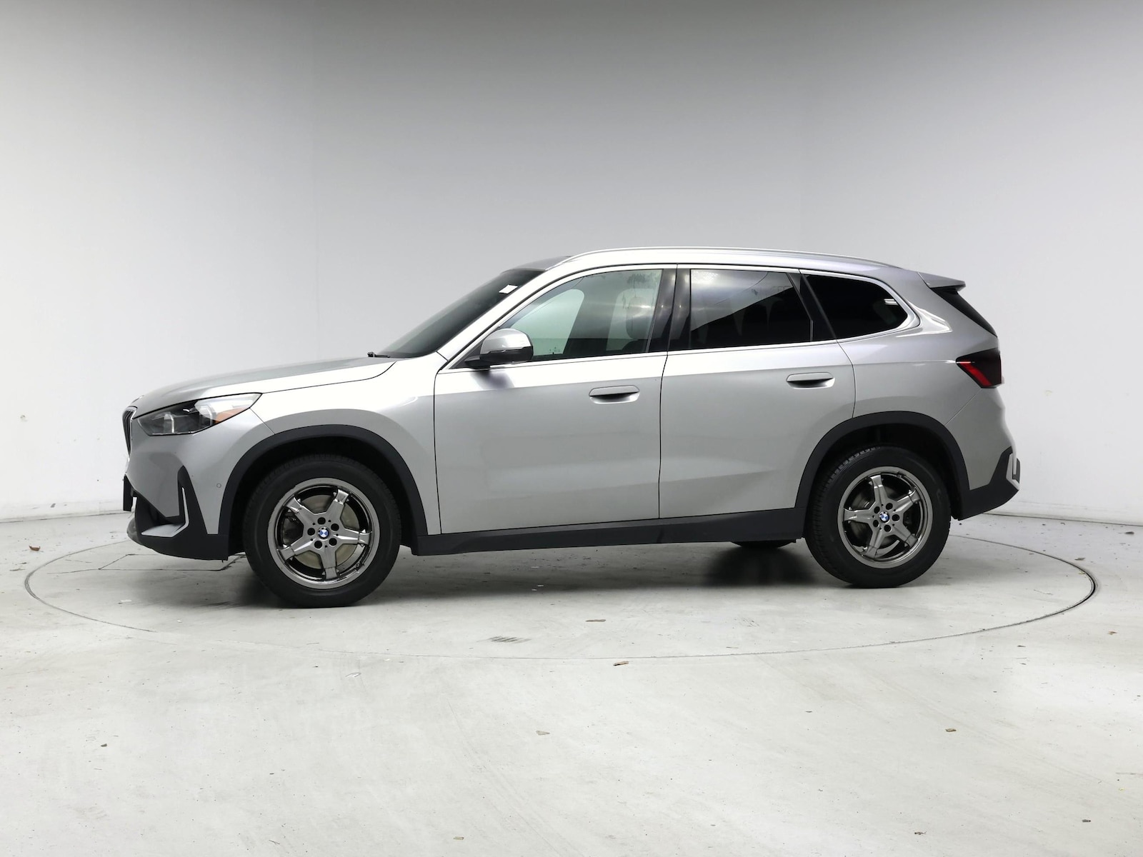2023 BMW X1 28i - Photo 4