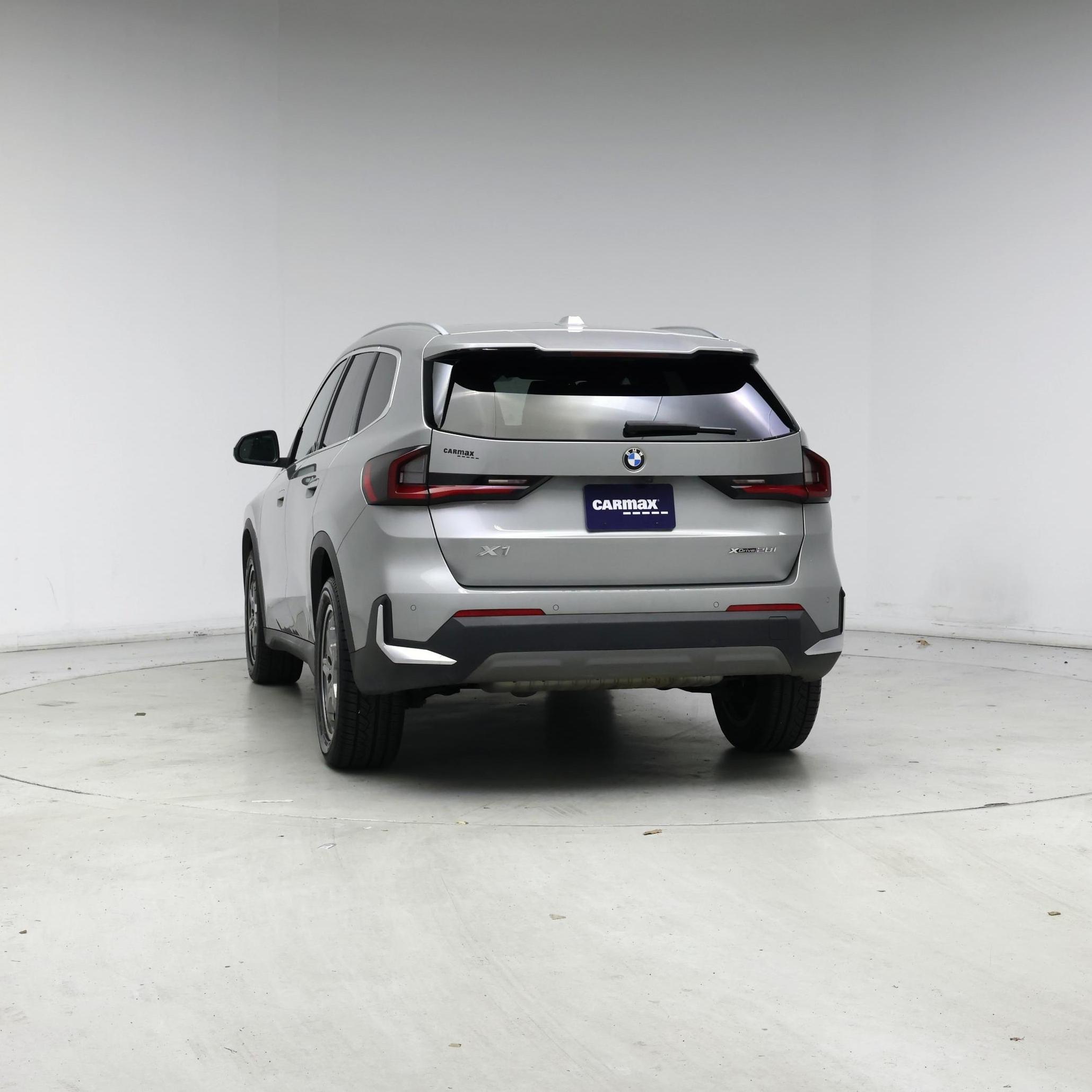 Thumbnail: 2023 BMW X1 - 6