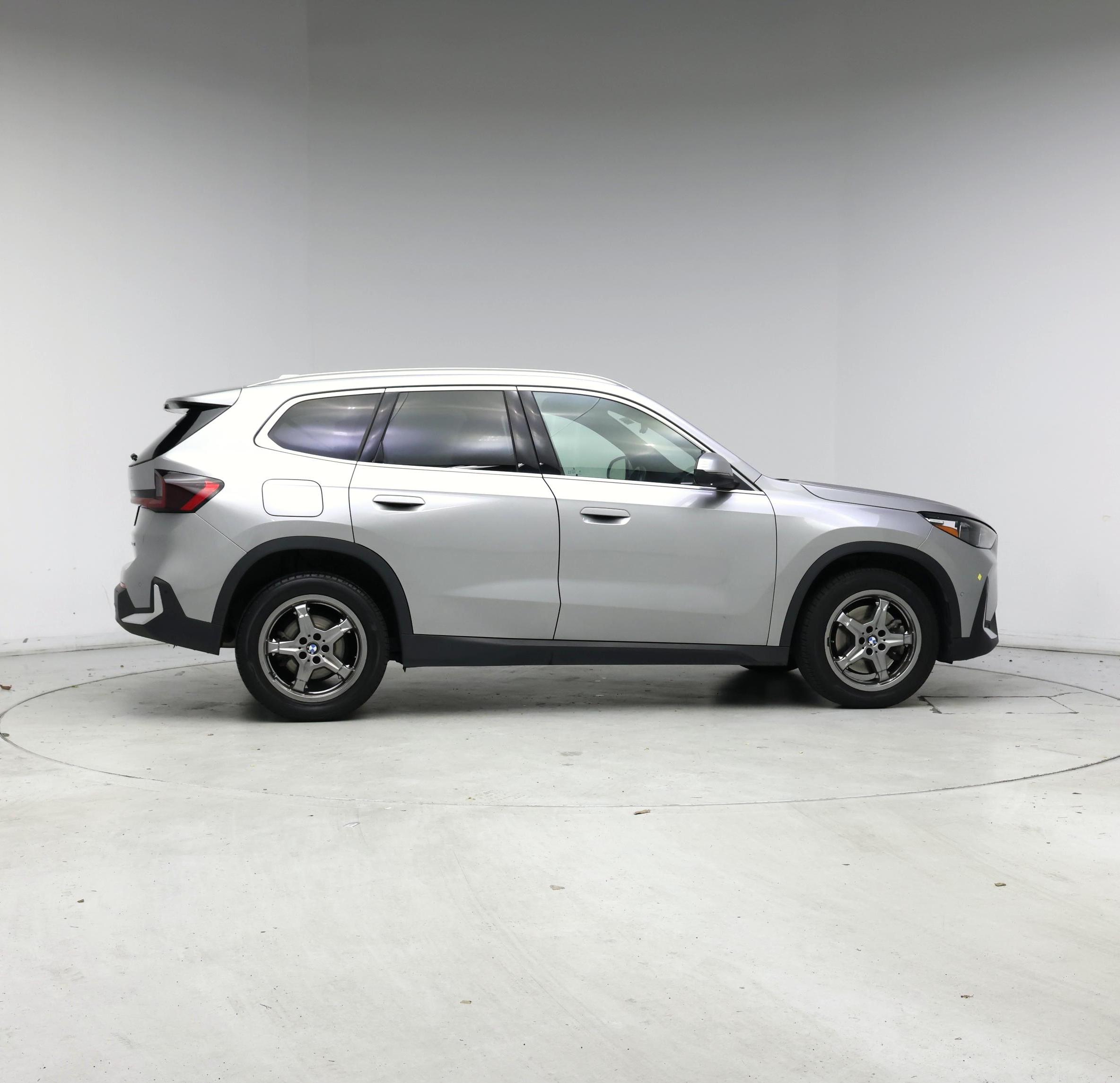 Thumbnail: 2023 BMW X1 - 7