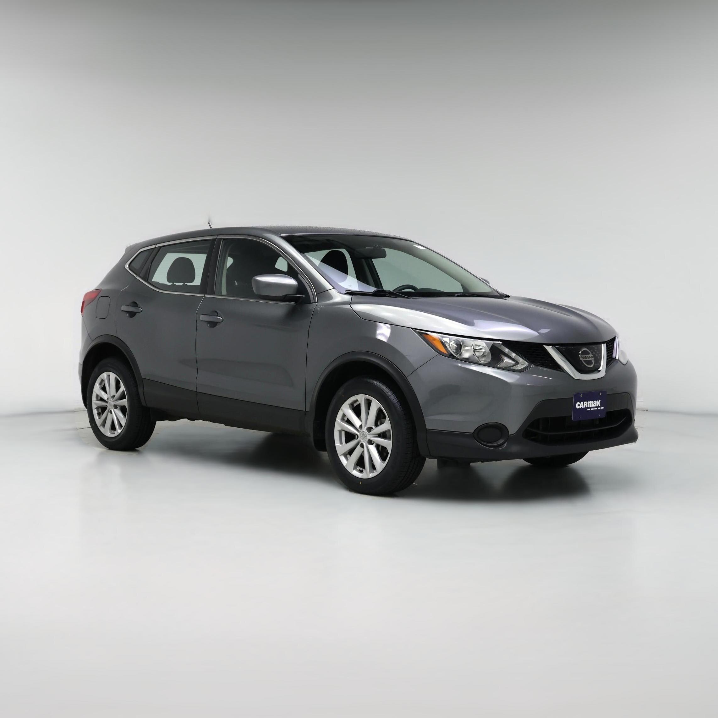 Thumbnail: 2018 Nissan Rogue Sport - 1