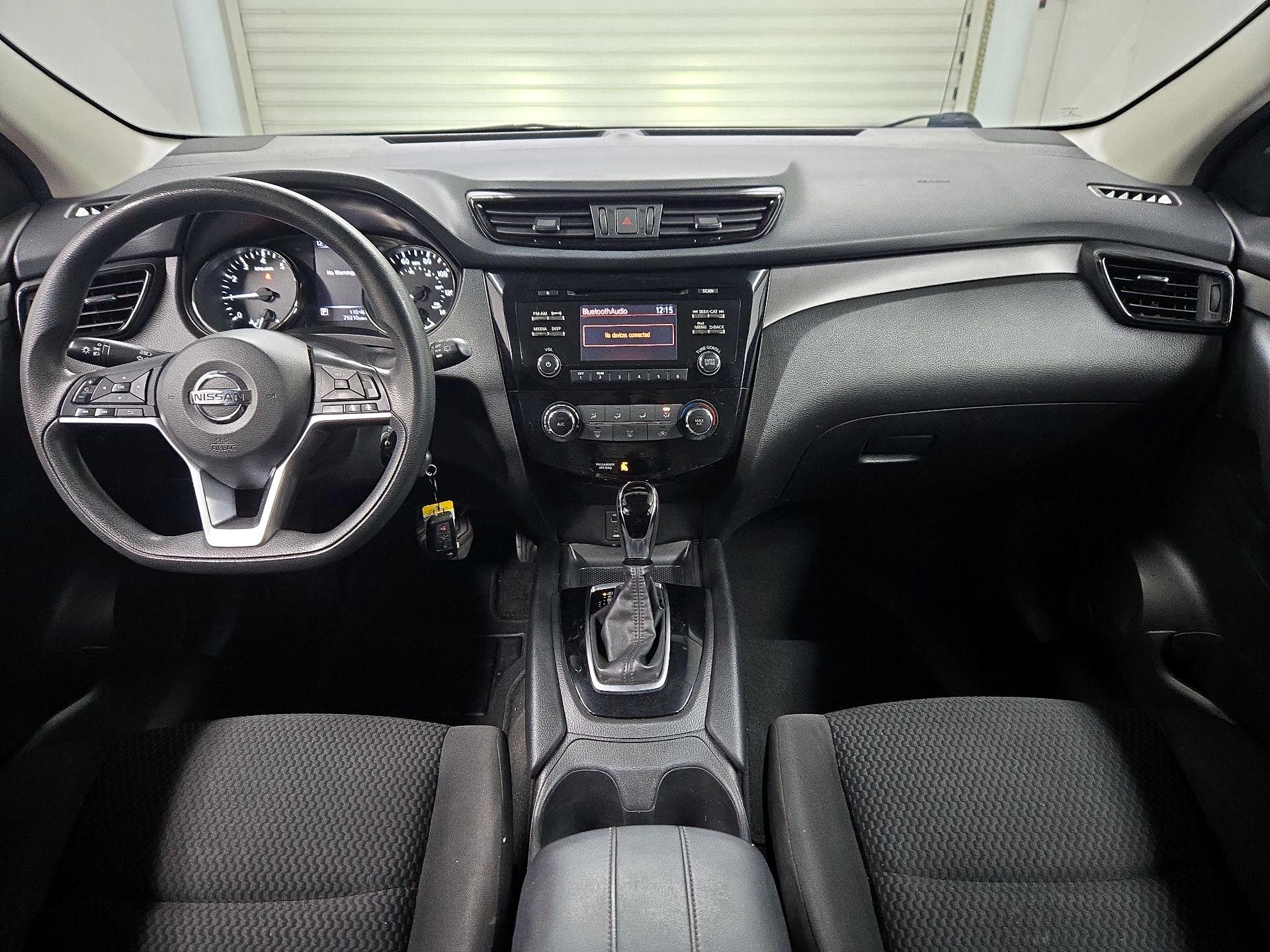 Thumbnail: 2018 Nissan Rogue Sport - 9