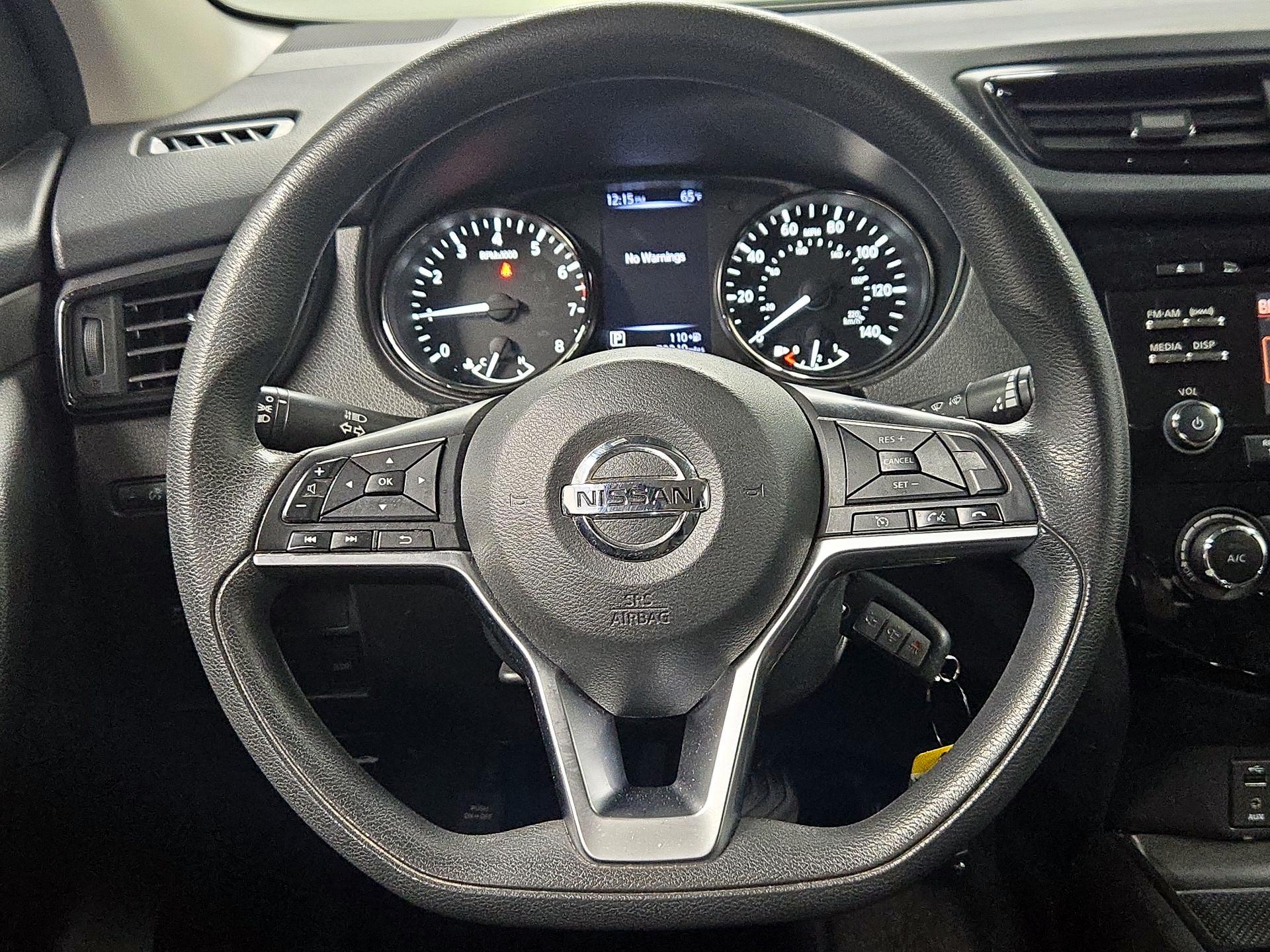 Thumbnail: 2018 Nissan Rogue Sport - 10