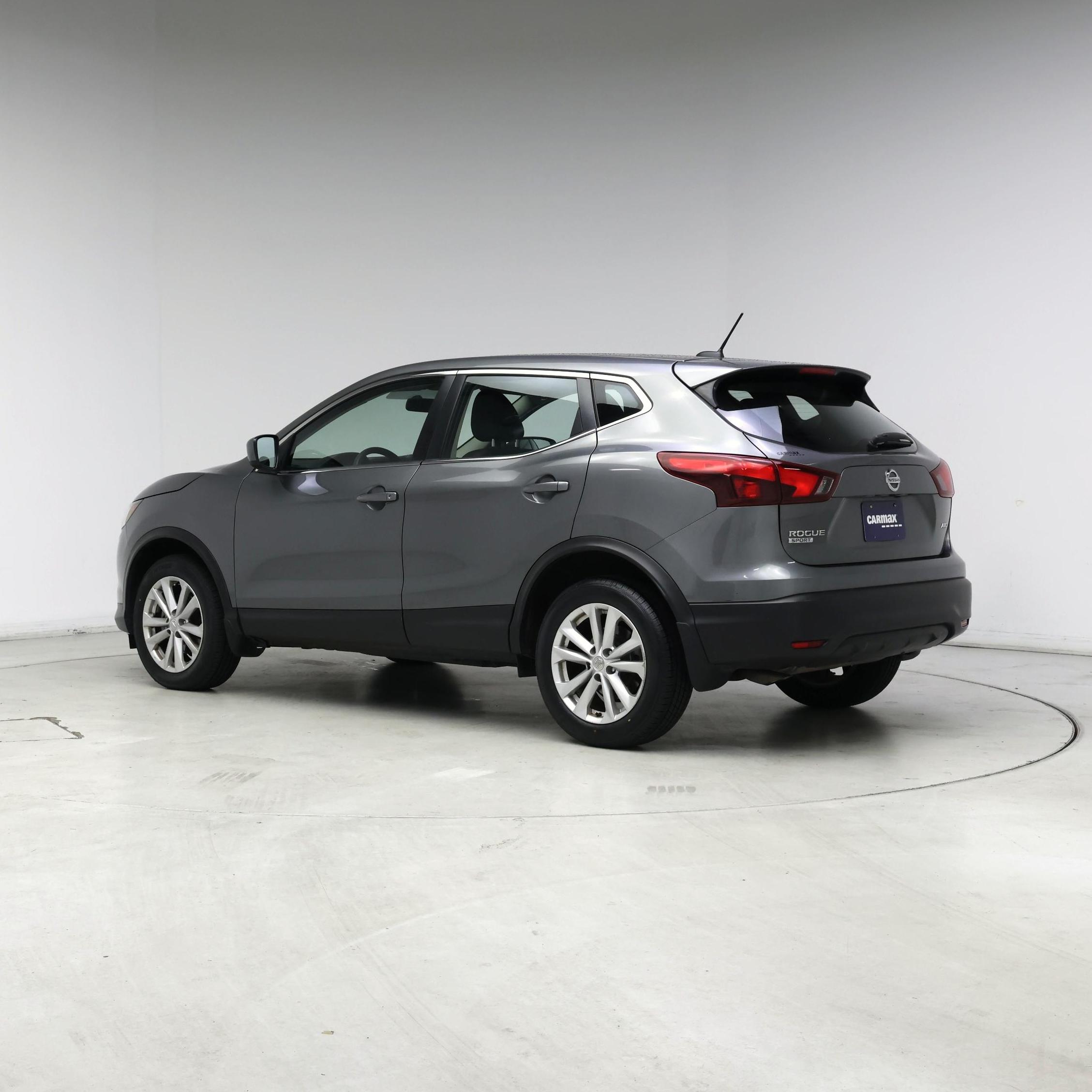 Thumbnail: 2018 Nissan Rogue Sport - 2