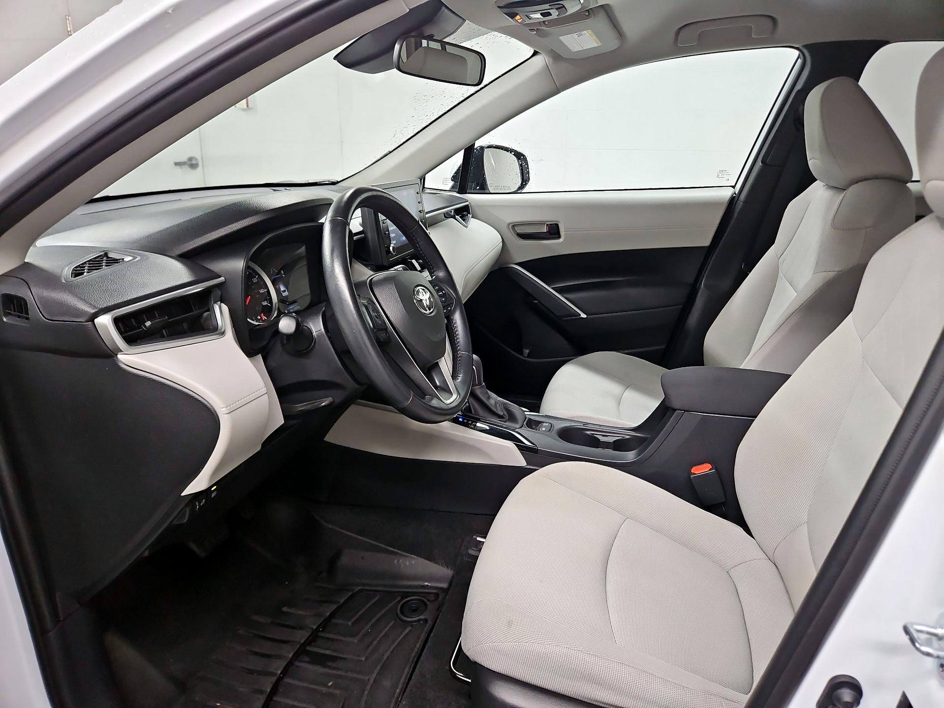 Thumbnail: 2022 Toyota Corolla Cross - 11