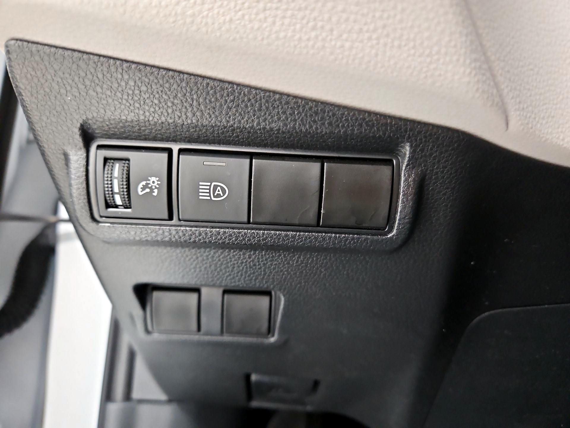 Thumbnail: 2022 Toyota Corolla Cross - 13