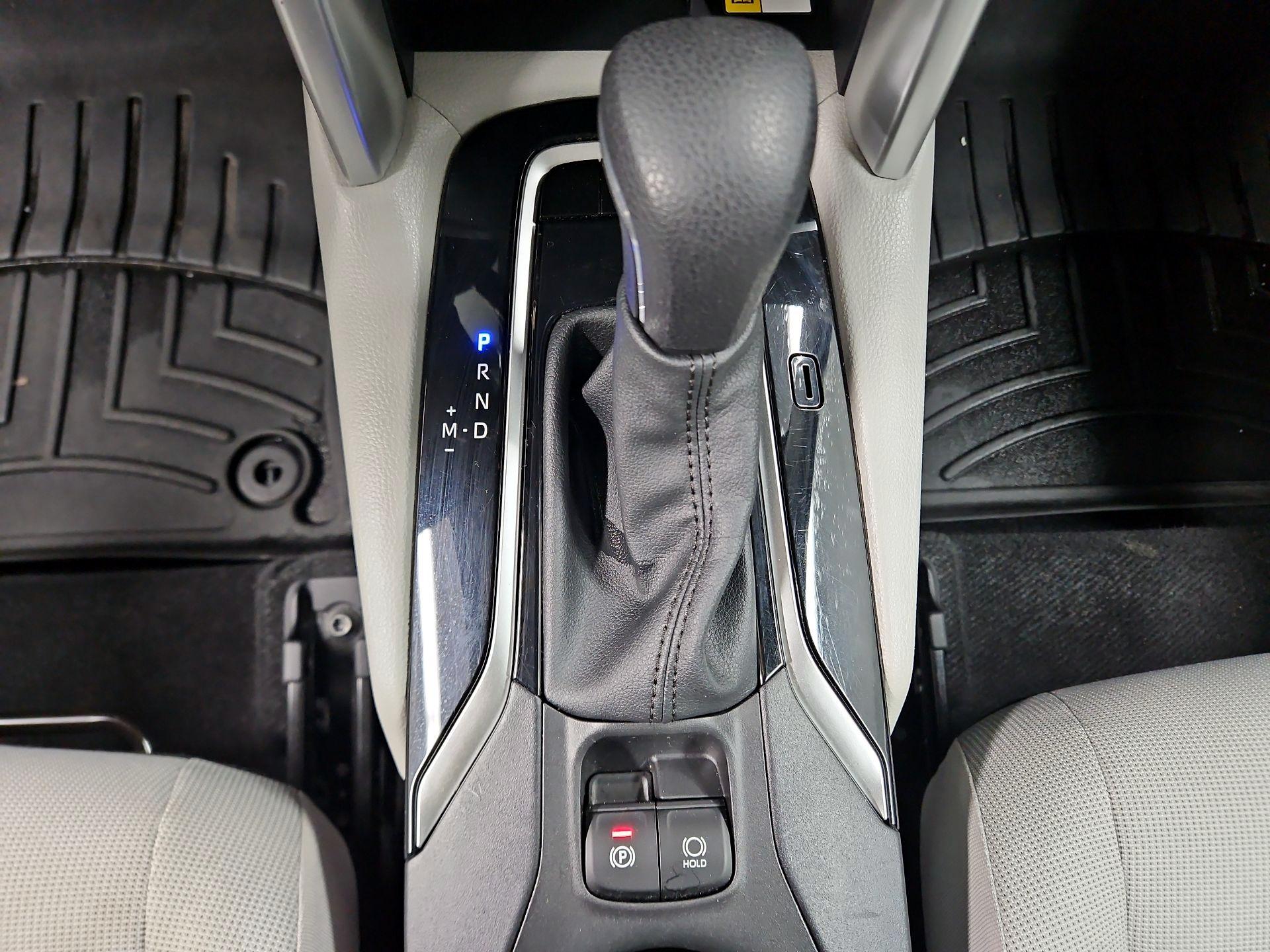 Thumbnail: 2022 Toyota Corolla Cross - 17