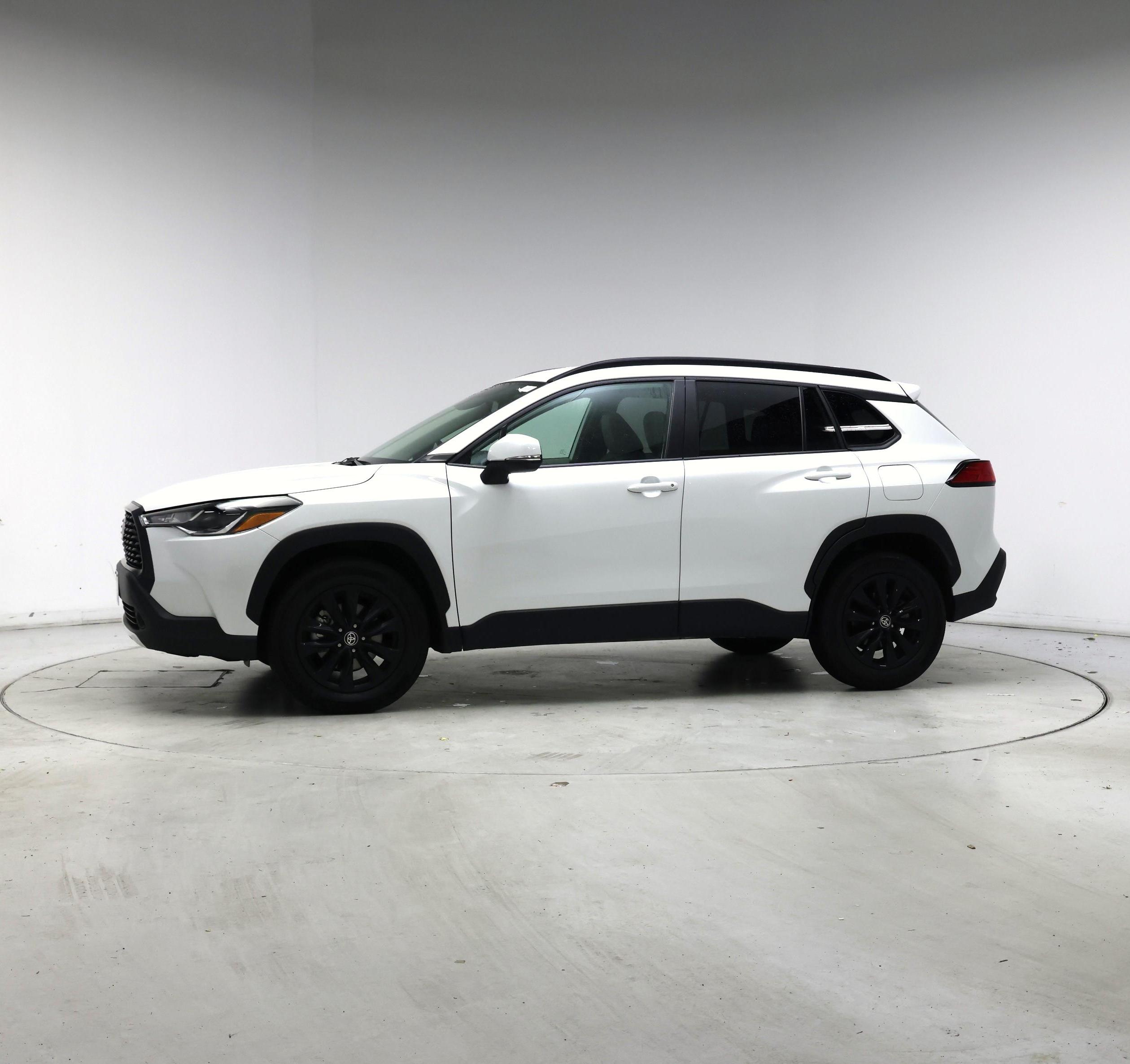 Thumbnail: 2022 Toyota Corolla Cross - 3