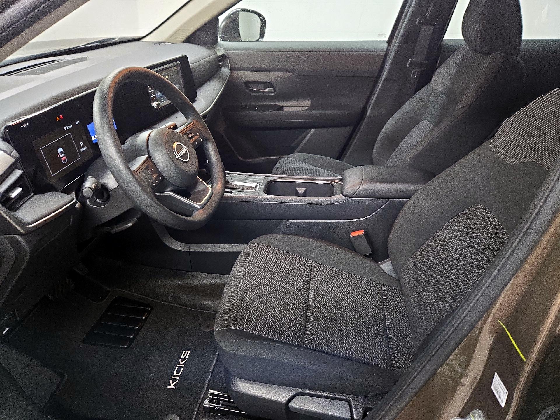 Thumbnail: 2025 Nissan Kicks - 11