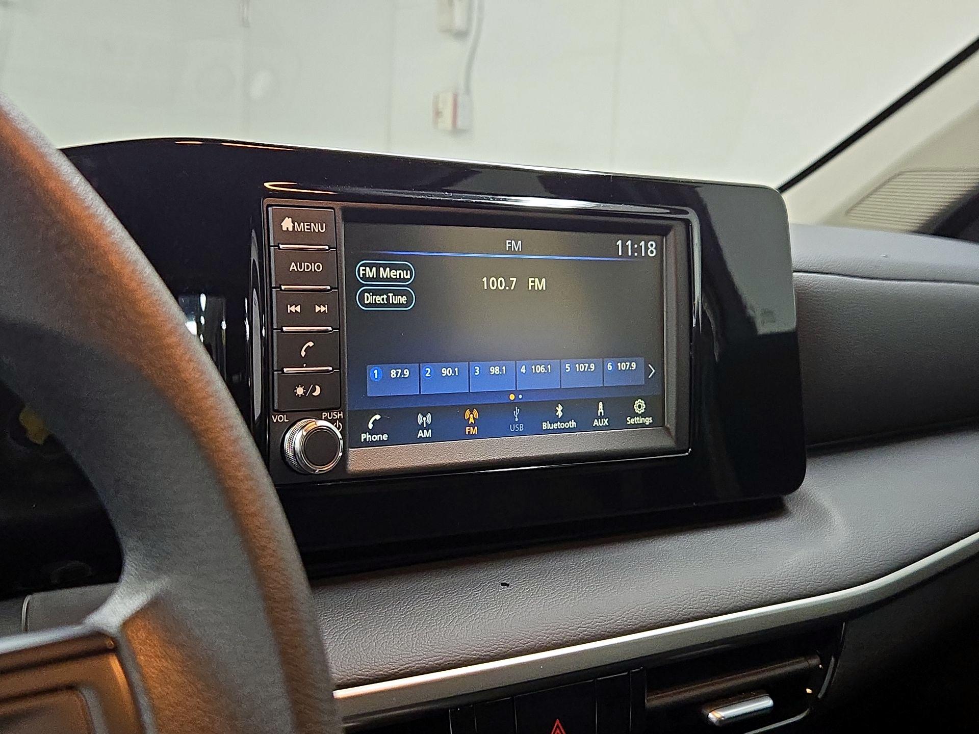 Thumbnail: 2025 Nissan Kicks - 14