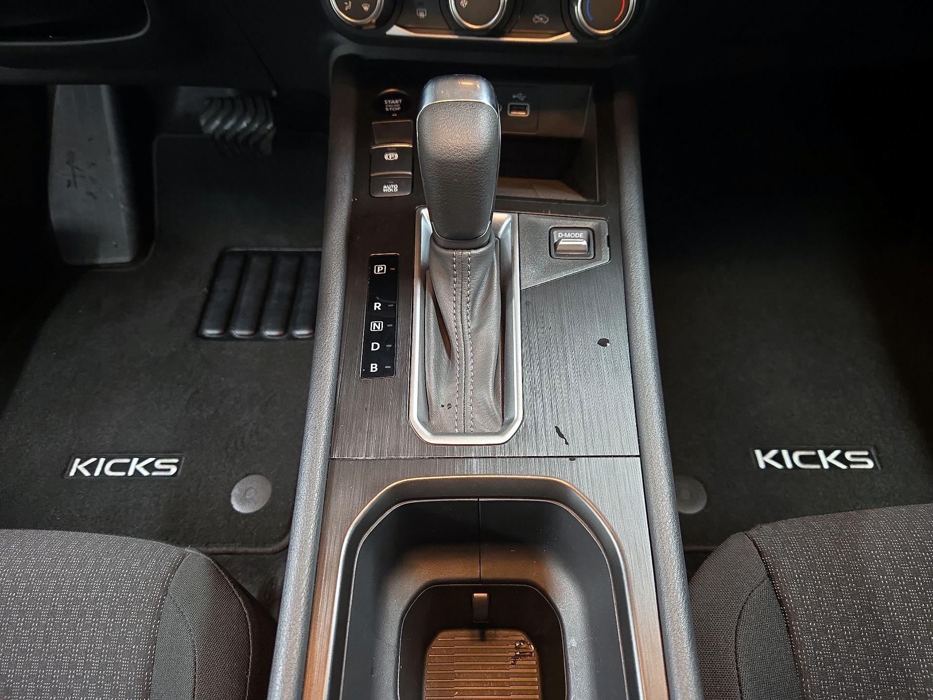 Thumbnail: 2025 Nissan Kicks - 16