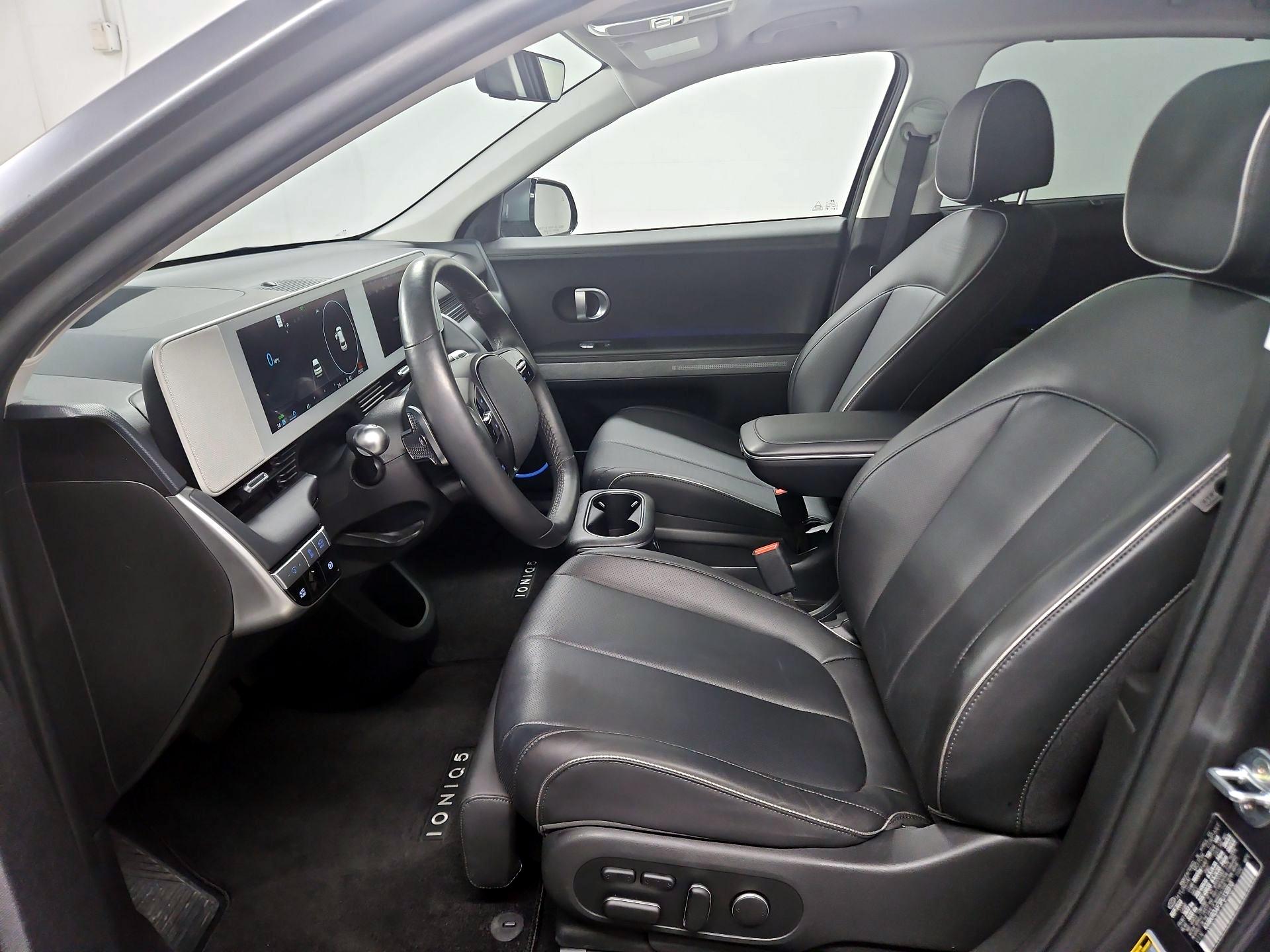 Thumbnail: 2023 Hyundai Ioniq 5 - 11