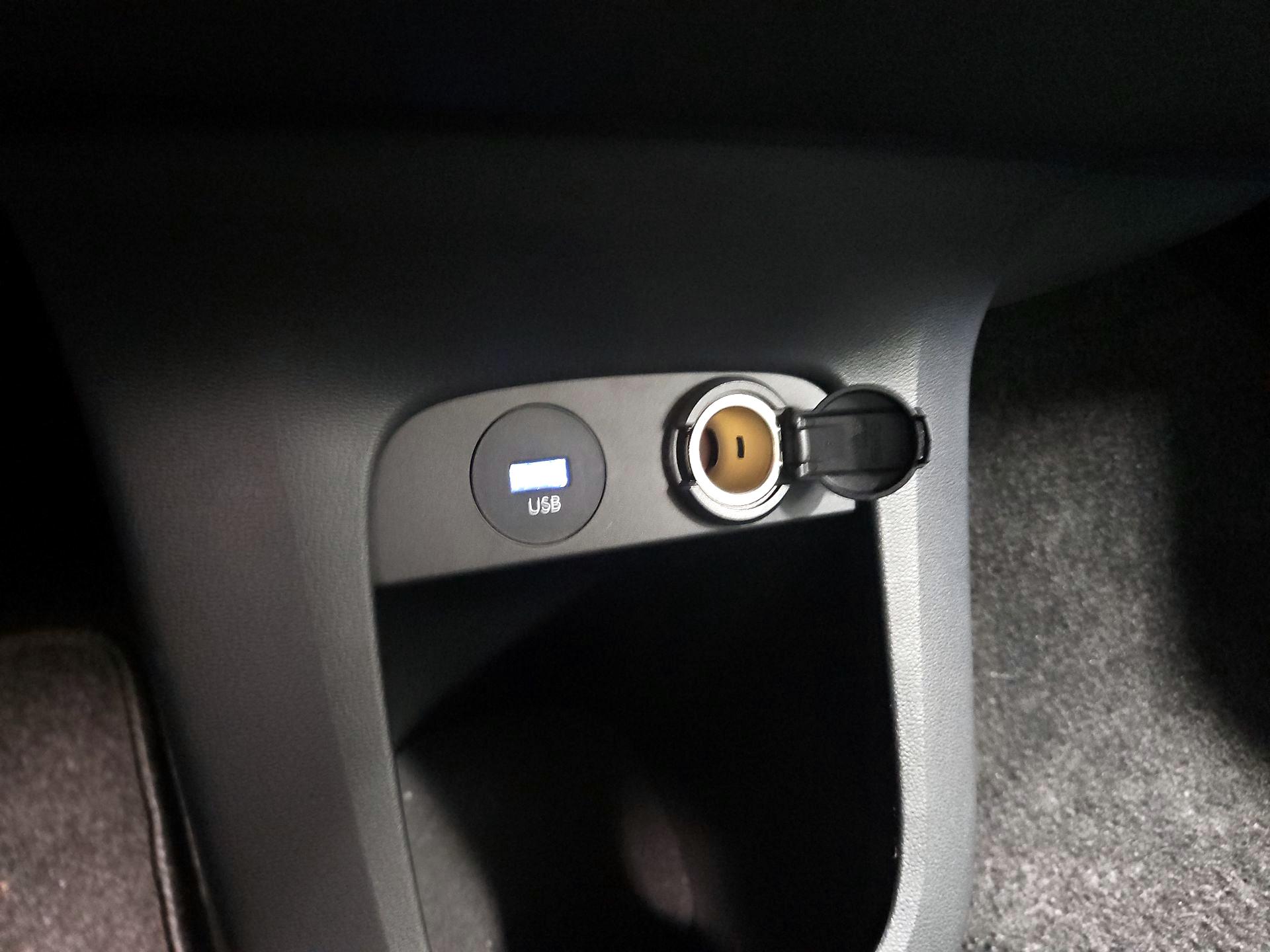 Thumbnail: 2023 Hyundai Ioniq 5 - 19