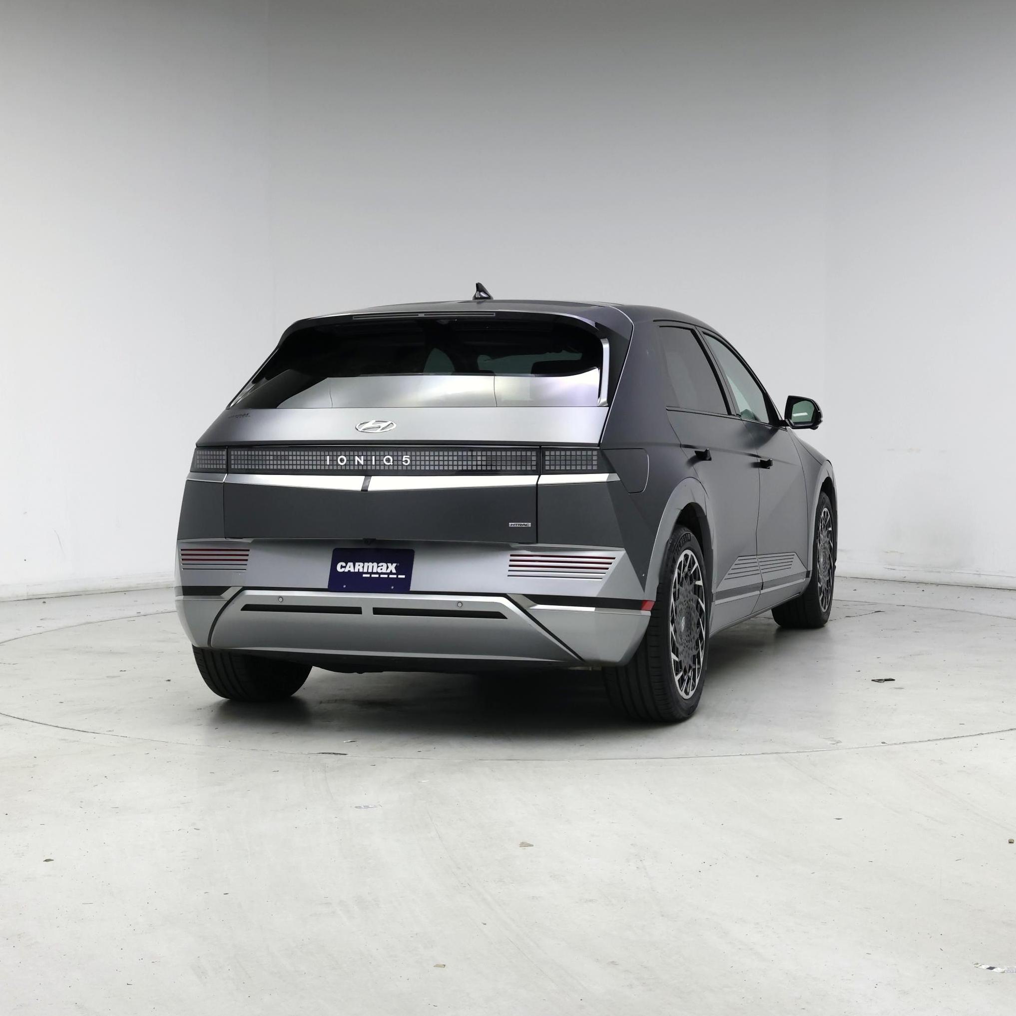 Thumbnail: 2023 Hyundai Ioniq 5 - 8