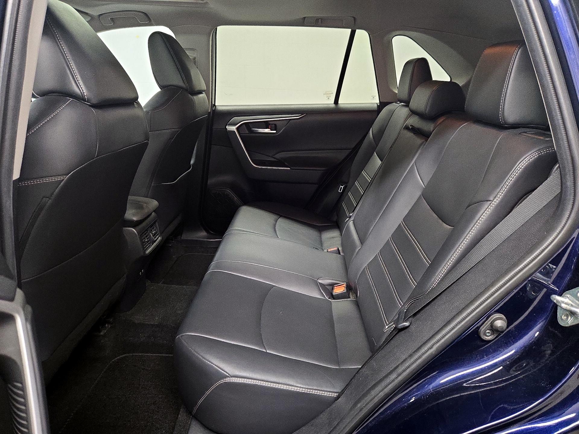 Thumbnail: 2020 Toyota RAV4 - 20