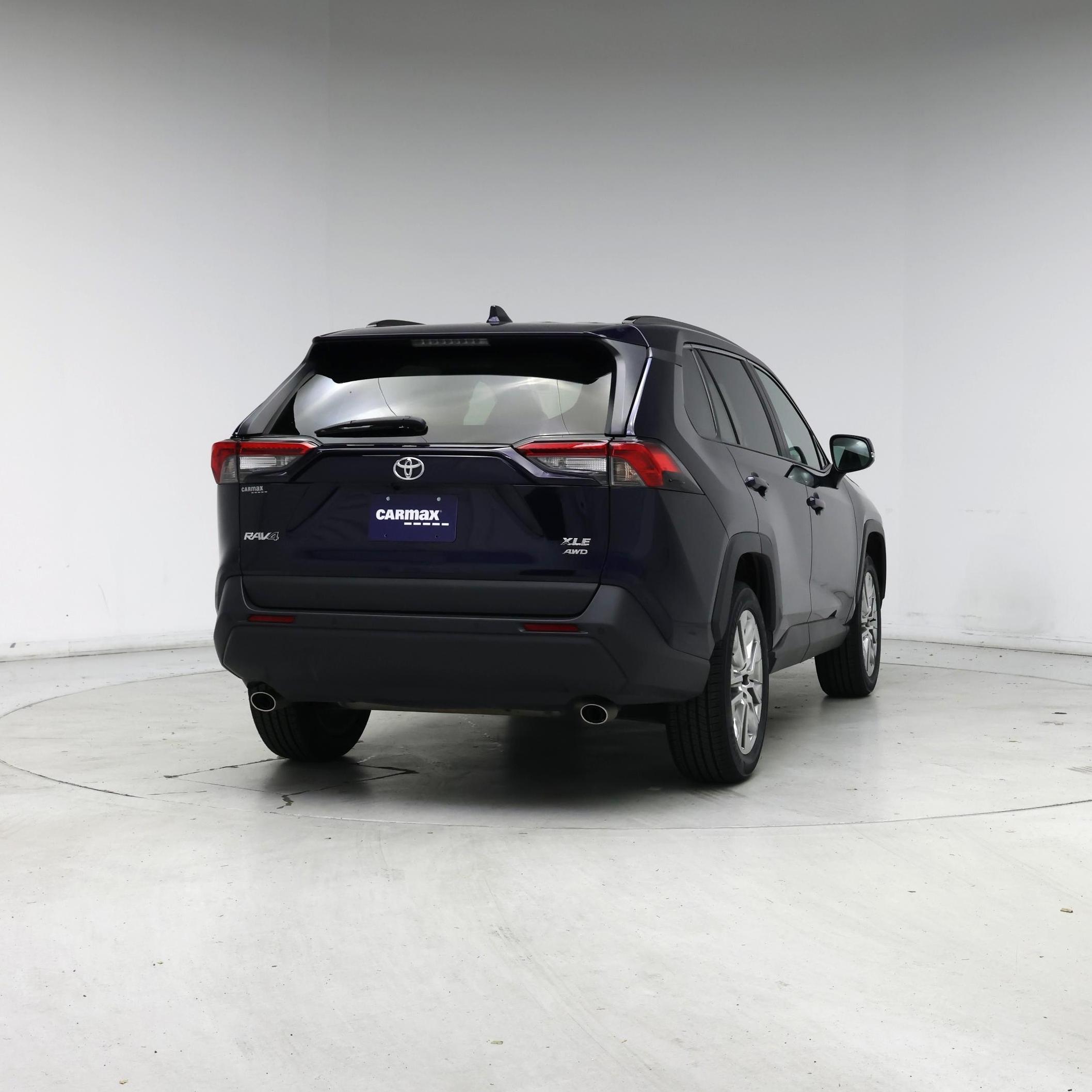 Thumbnail: 2020 Toyota RAV4 - 8