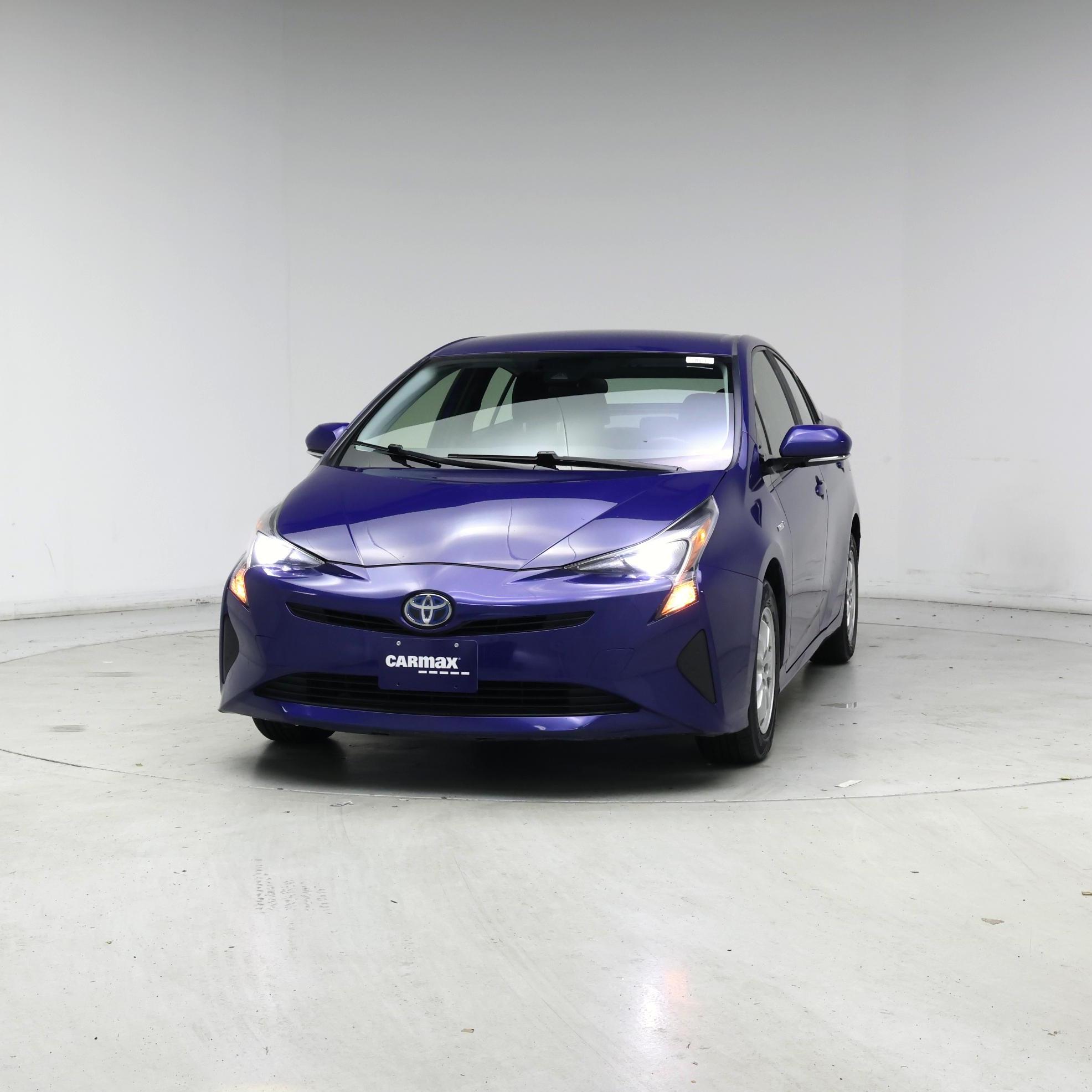 Thumbnail: 2017 Toyota Prius - 4